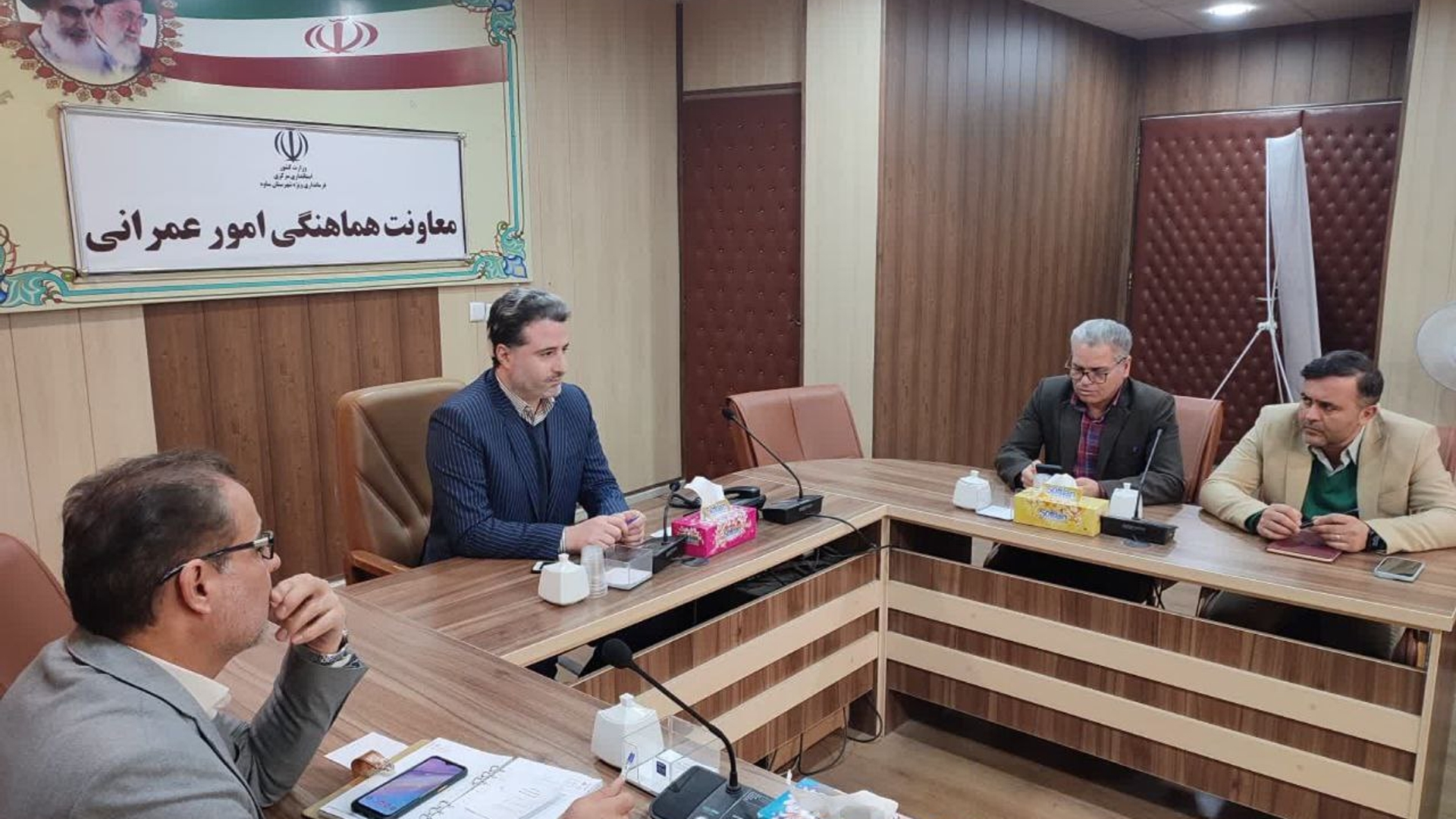 جلسه اجرای طرح کالا برگ الکترونیکی شهرستان ساوه