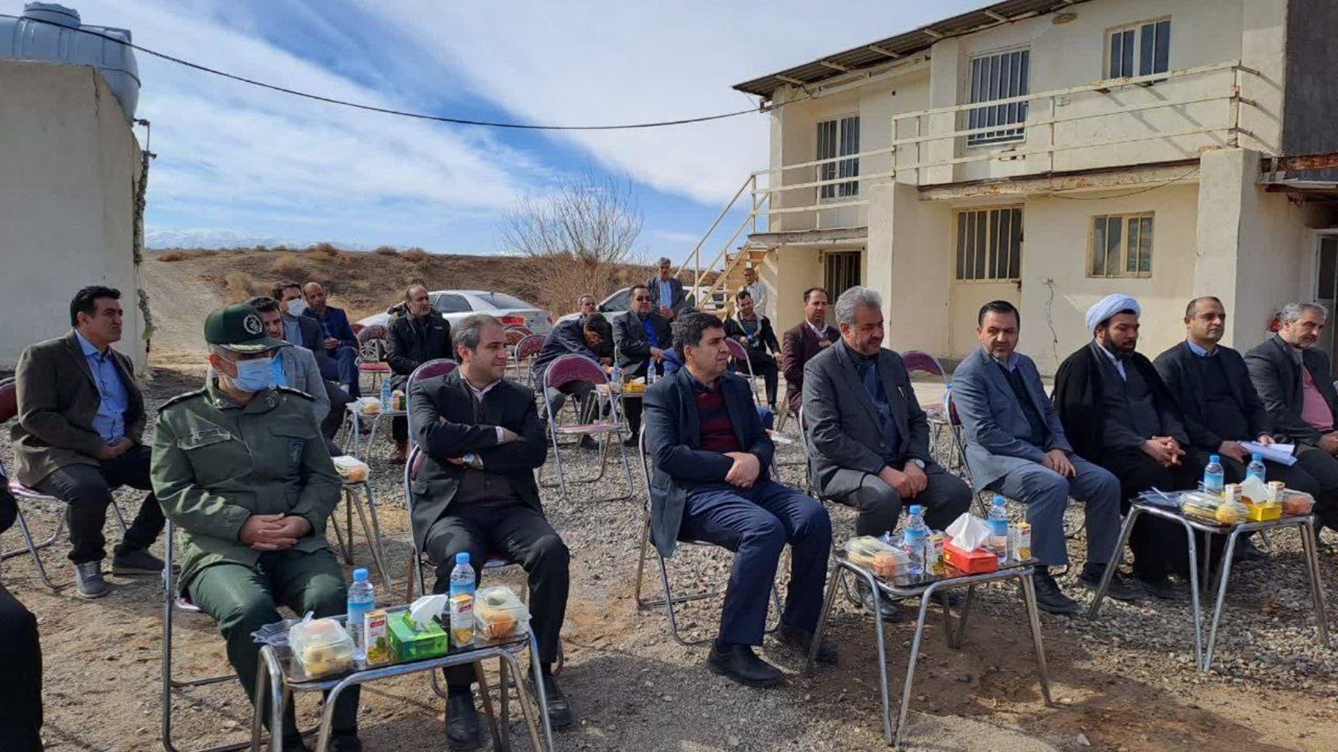 کلنگ زنی شرکت پالایشگاه شیر کاوه تولید کننده انواع شیر خشک و ماده اولیه شیرخشک با حضور جمعی از مسئولین و کارآفرینان