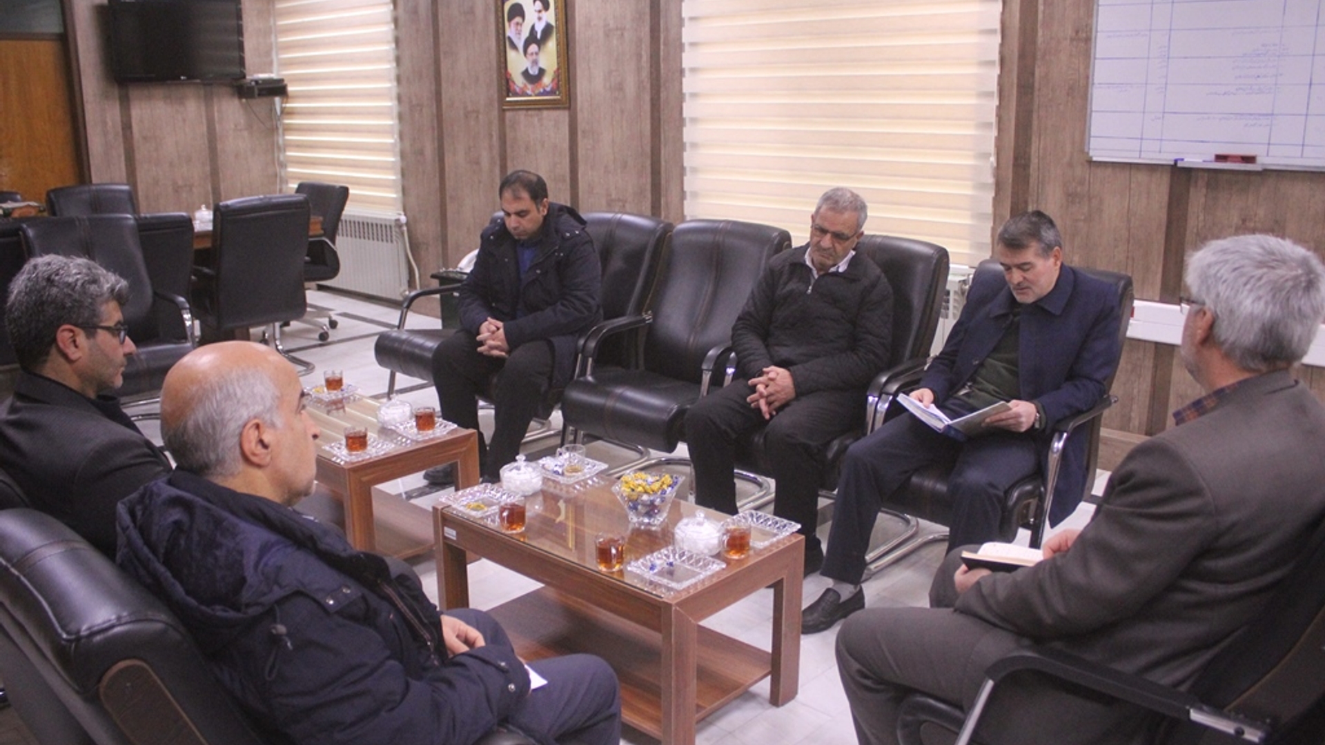 دومین جلسه شوراي مشورتي ايثارگران شهرستان خمين برگزار شد