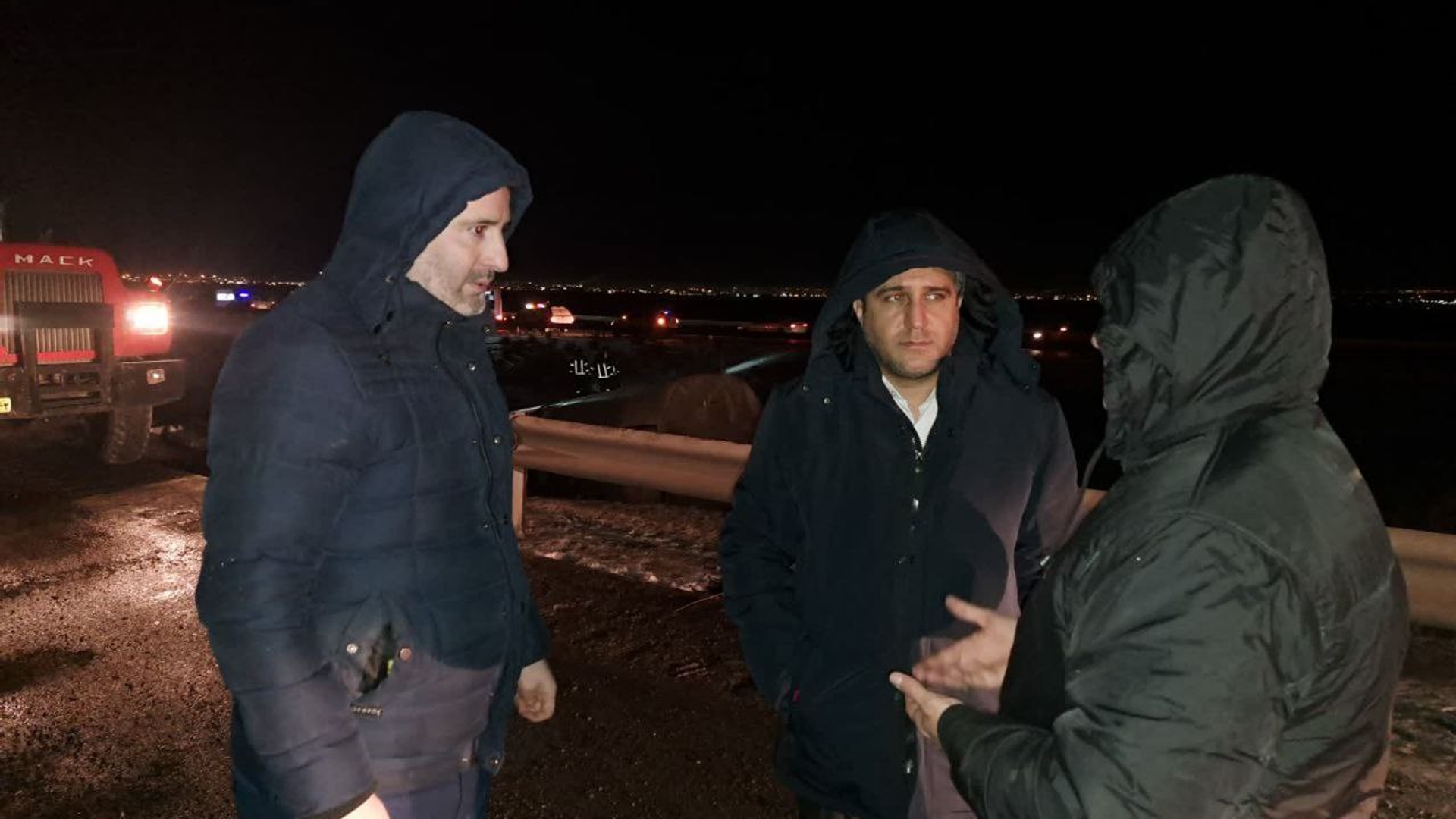 تصادف دو تریلر حامل فرآورده های نفتی در آزاد راه ساوه - همدان