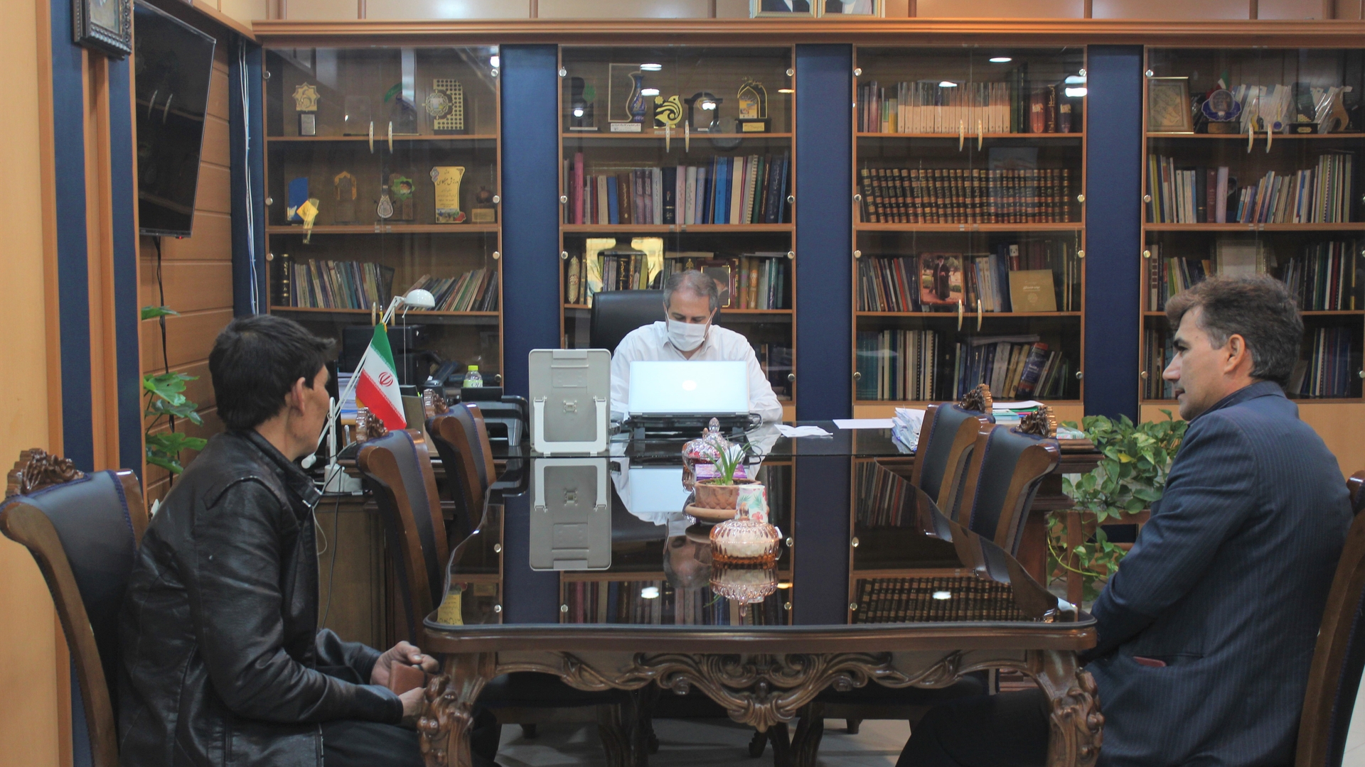 ملاقات مردمی  " مهدی الیاسی "  معاون  استاندار  و  فرماندار ویژه شهرستان ساوه.