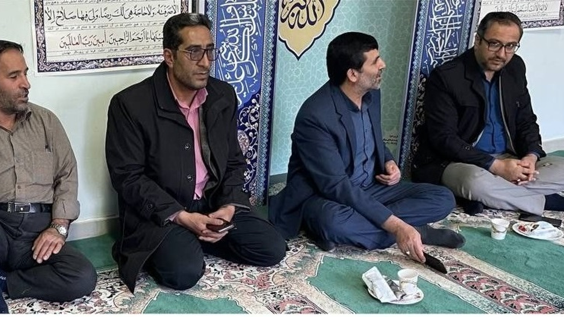 نشست فرماندار و بخشدار مرکزی کمیجان با مدیر، معاونین، جمعی از معلمان و کارکنان آموزش و پرورش شهرستان