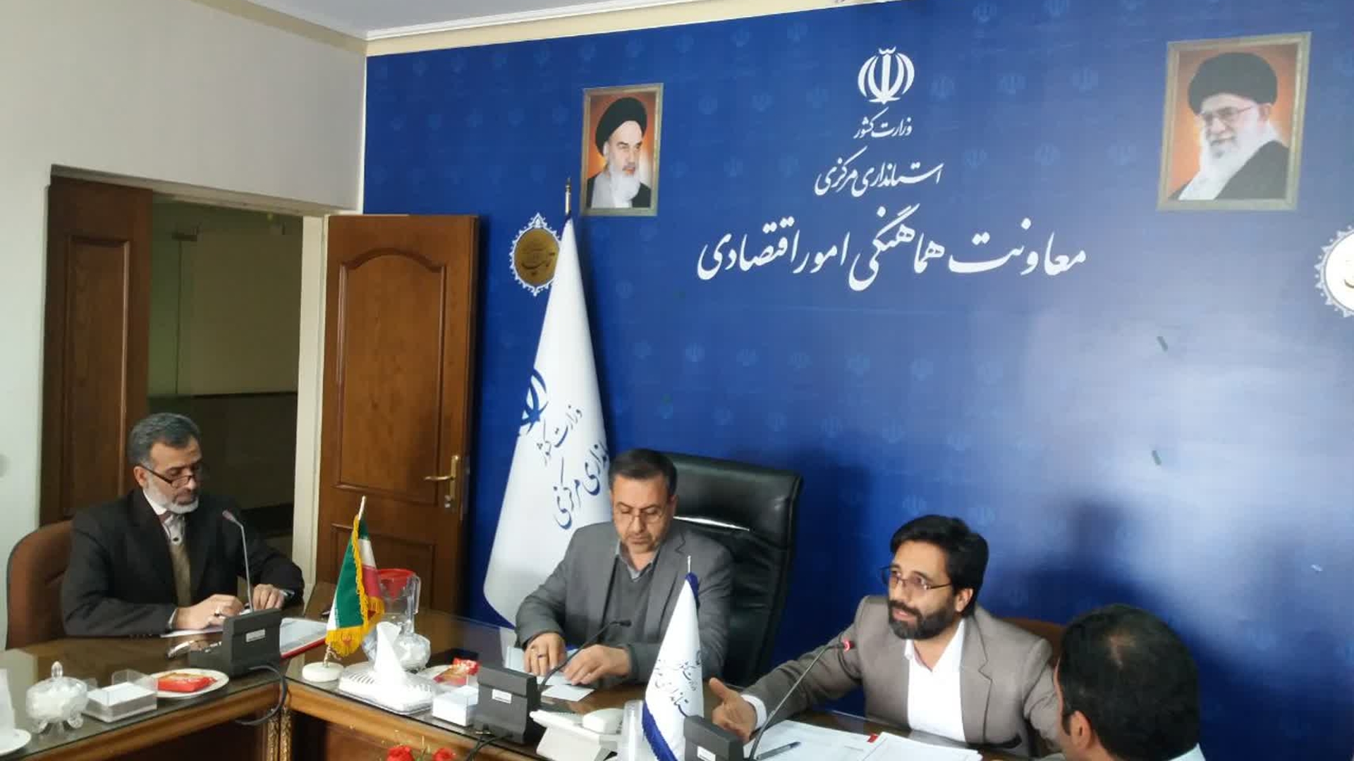 به منظور .بررسی روند اجرای طرح کالا برگ الکترونیکی در استان جلسه ای به ریاست معاون هماهنگی اموراقتصادی و توسعه منطقه ای استاندار و با حضور مدیر کل دفتر هماهنگی امور اقتصادی و مدیران مربوطه برگزار شد و تصمیمات لازم

سه شنبه ۲ اسفند ۱۴۰۱ اتخاذ شد