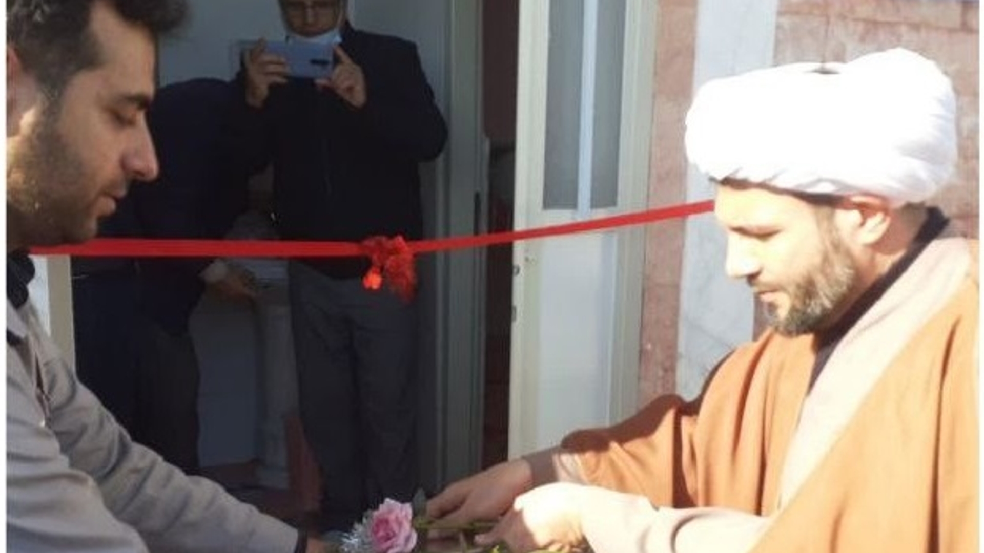 افتتاح اتاق مادر و کودک در شبکه بهداشت و درمان شهرستان کمیجان در دومین روز از  ایام الله فجر انقلاب اسلامی