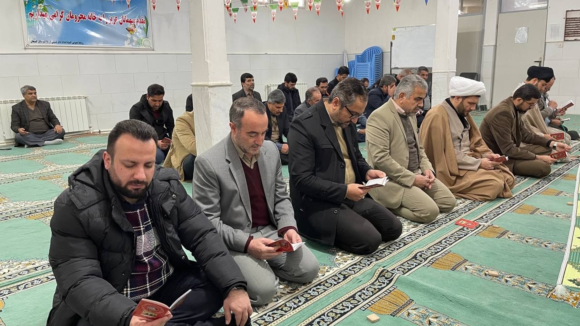 حضور اعضای شورای اداری شهرستان در مراسم پرفیض زیارت عاشورا