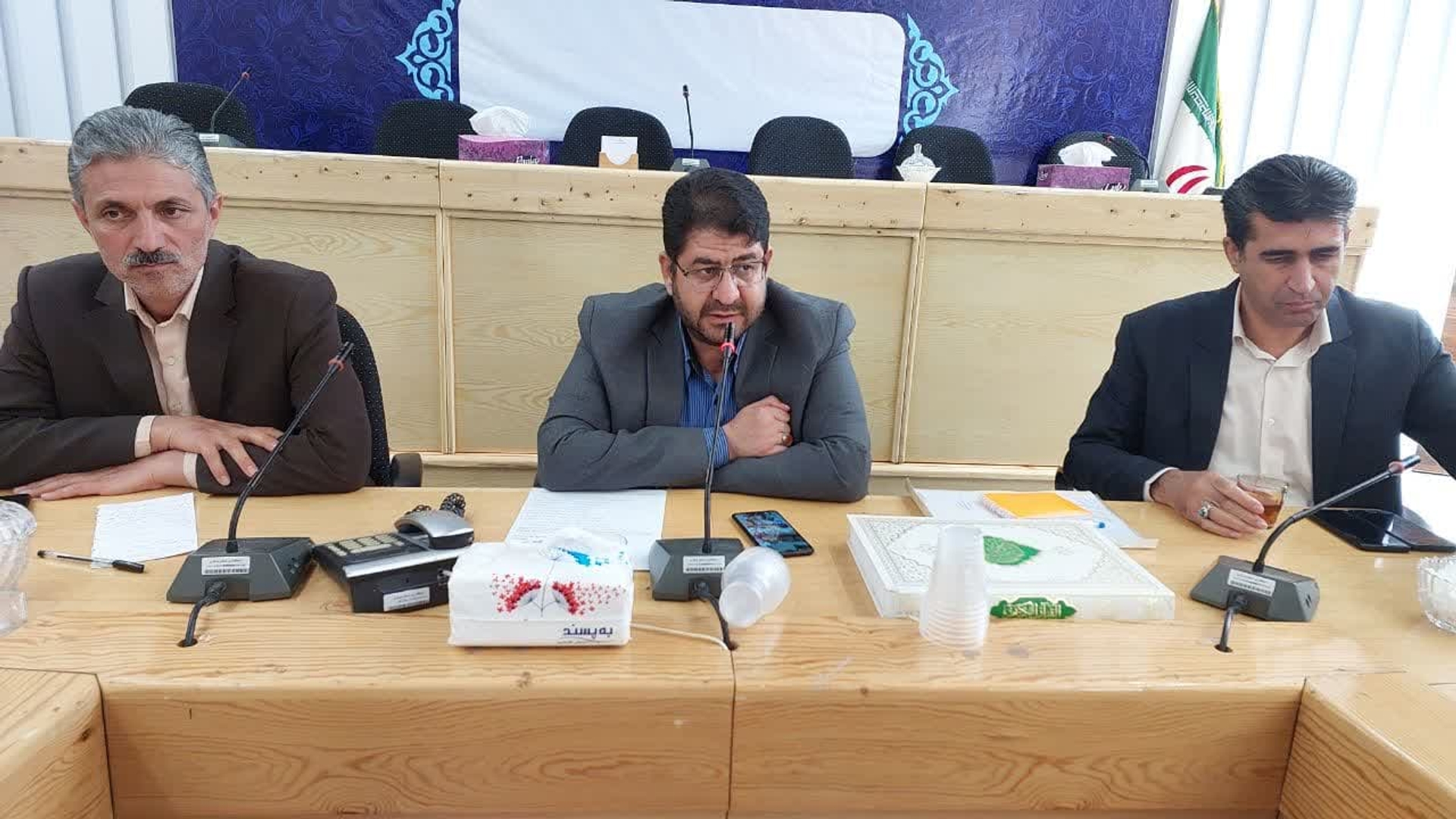 جلسه هماهنگی سفرهای نوروزی با ریاست مهندس رضایی فرماندار شهرستان تفرش در سالن جلسات فرمانداری برگزار شد.