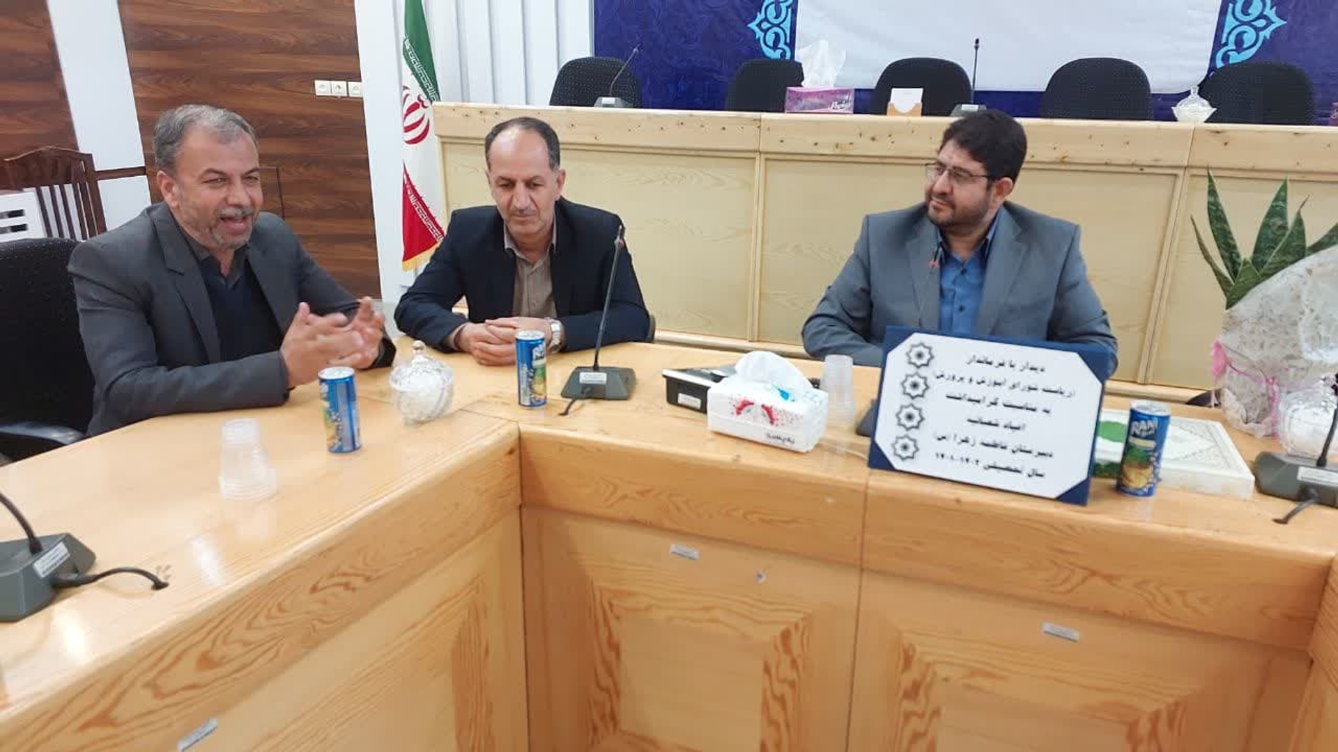 امام علی (ع): سپاسگزارى، بازگو كننده نيّت است و زبانِ درون