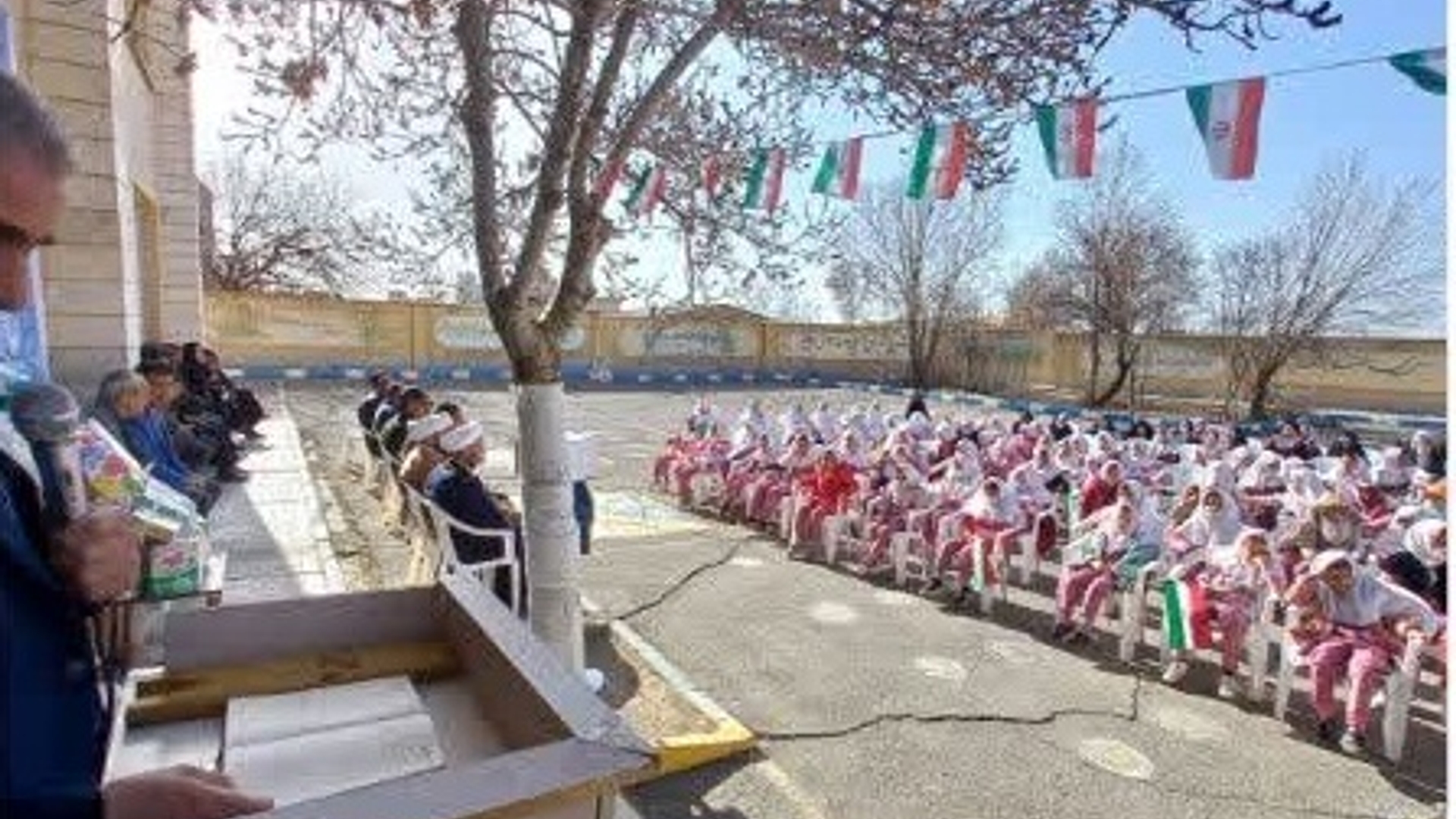 زنگ نیکوکاری در مدارس شهرستان‌ کمیجان نواخته شد