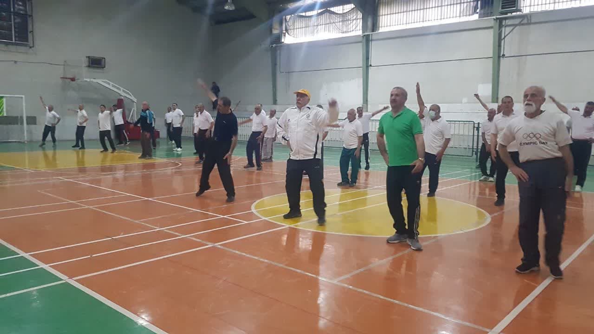 همایش ورزش صبحگاهی در خمین برگزار شد