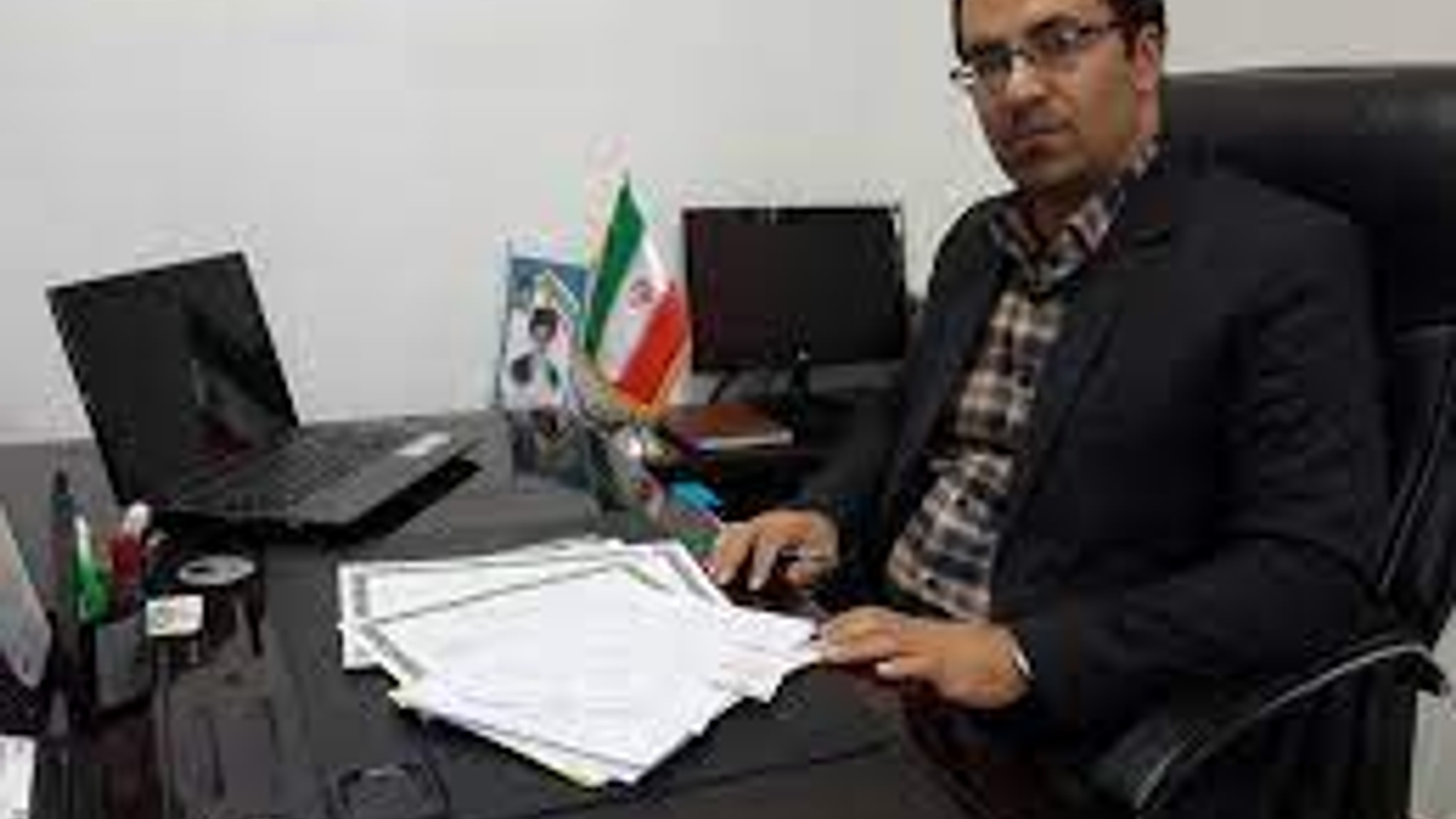 کسب رتبه برتر کارگروه‌ فرهنگی و اجتماعی توسط کمیسیون مبارزه با قاچاق کالا و ارز استان