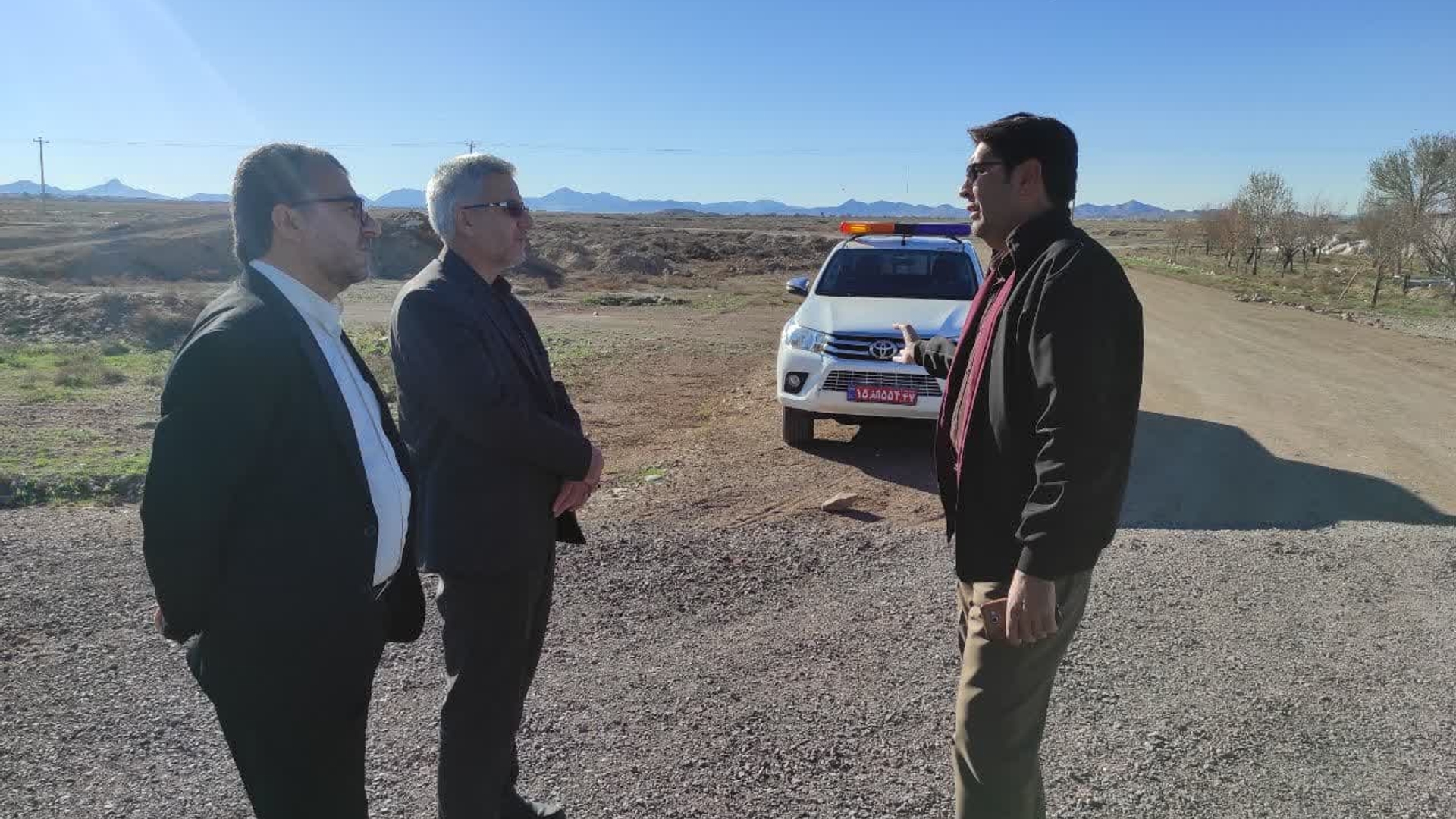 فرماندار از روستای بهدشت شهرستان خمین بازدید کرد