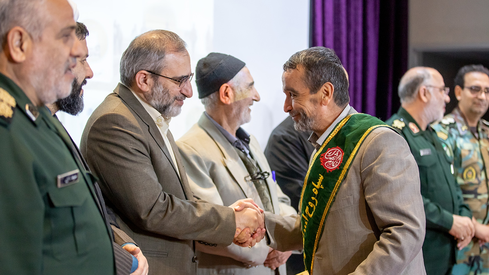 اردوهای راهیان نور یک کارگاه علمی‌فرهنگی اثرگذار است- آمادگی کامل دستگاه‌های اجرایی و فرمانداران در ایام نوروز