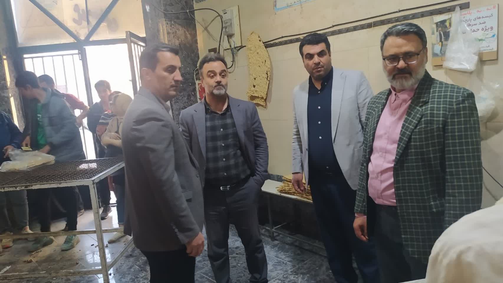 به تخلفات برخی نانوایان شهرستان محلات رسیدگی شد.