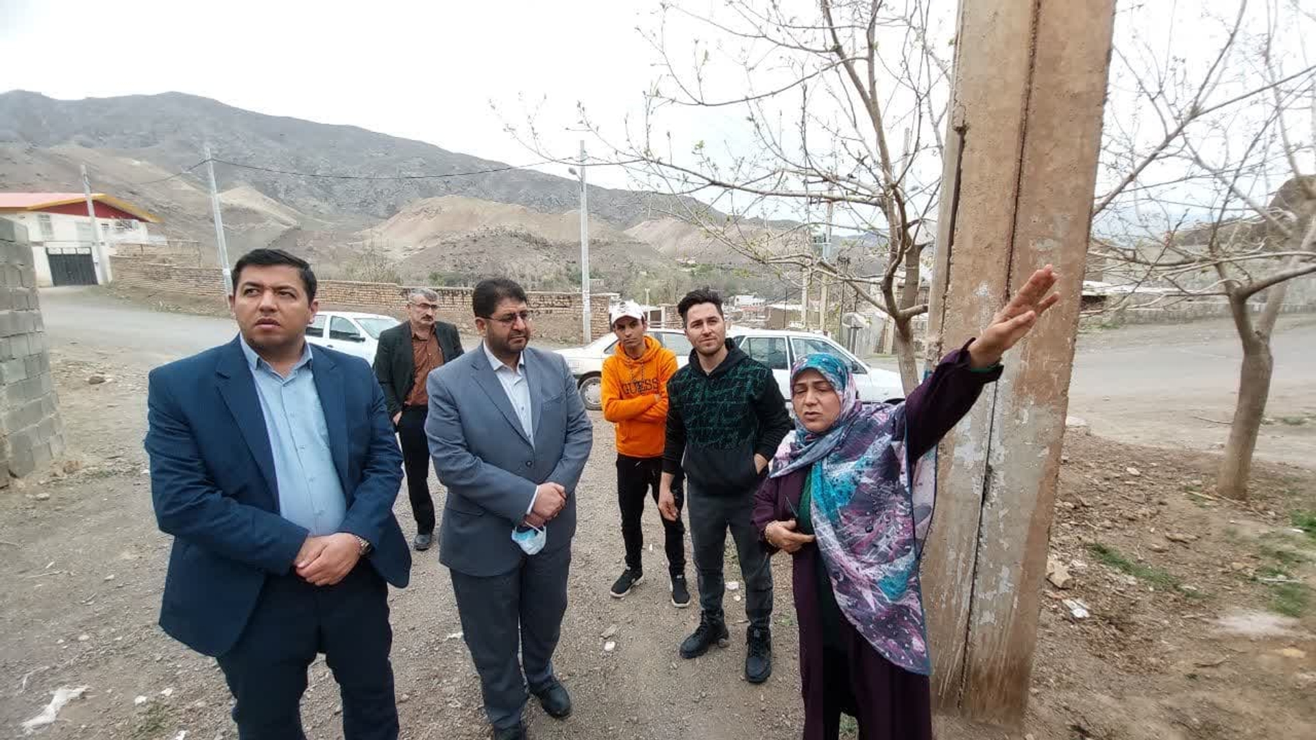 بررسی مشکلات روستای کندج          :