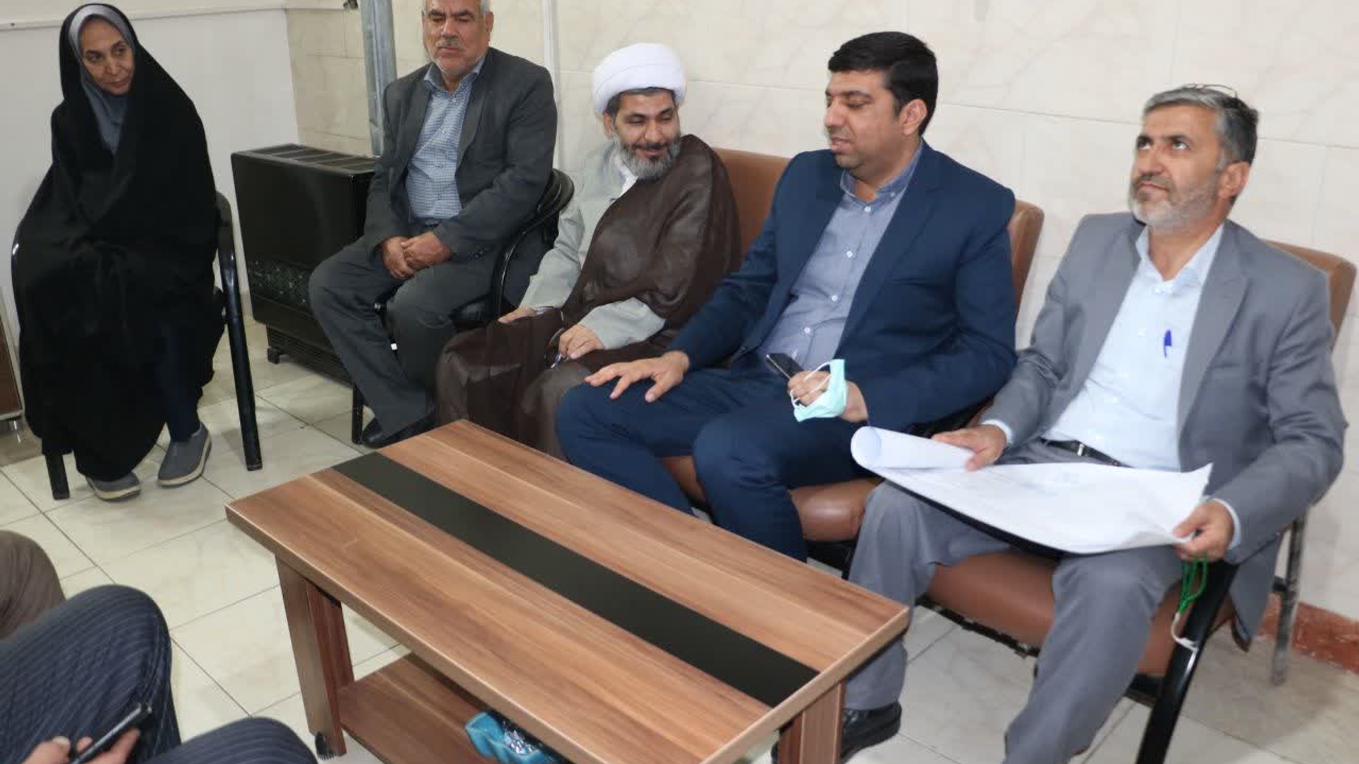 💢دیدارهادی فرماندارمحترم شهرستان اراک بهمراه حجت‌الاسلام والمسلمین حاج آقا فاطمی امام جمعه محترم شهرکارچان با جانشین فرماندهی انتظامی بخش معصومیه در ایام نوروز ۱۴۰۲ضمن تبریک سال جدید و فصل بهاراز زحمات این عزیزان تقدیرتشکر کردند.