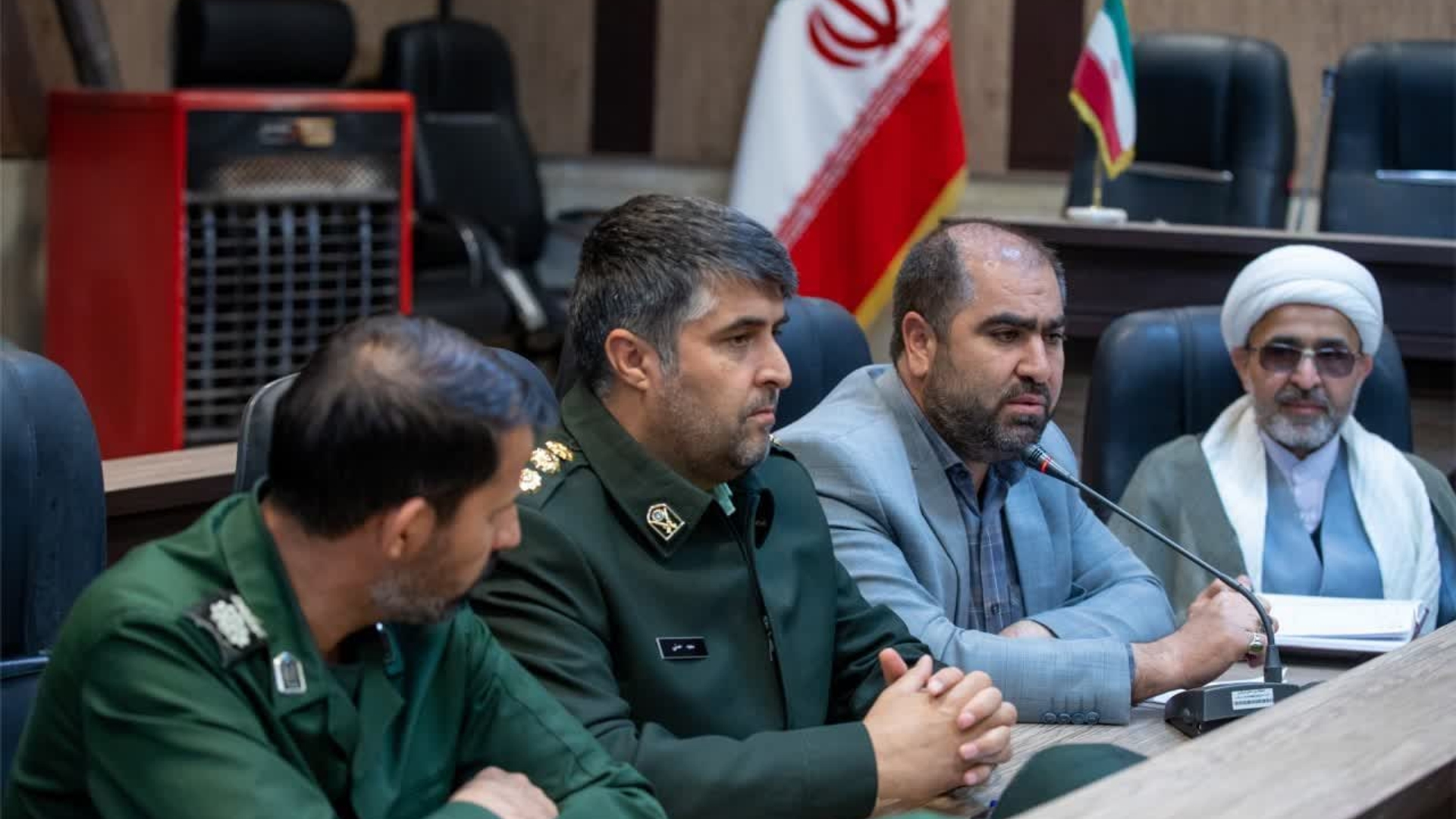 💠 اولین جلسه شورای اداری شهرستان فراهان در سال ۱۴۰۲ با حضور استاندار مرکزی