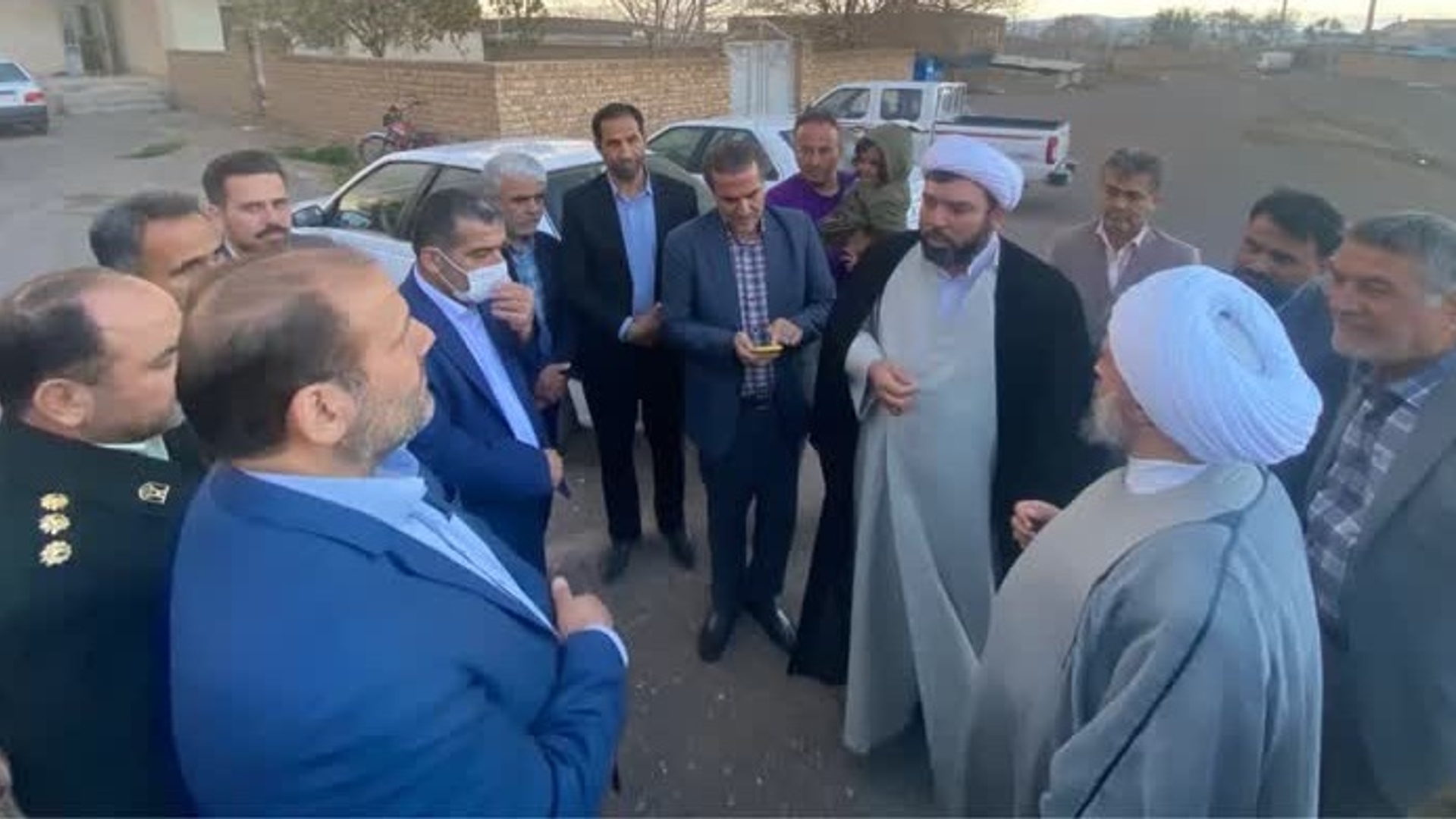 بازدید فرماندار از روستای حاجی آباد وکیلی جهت بررسی مشکلات مربوطه الاخصوص مشکل گاز