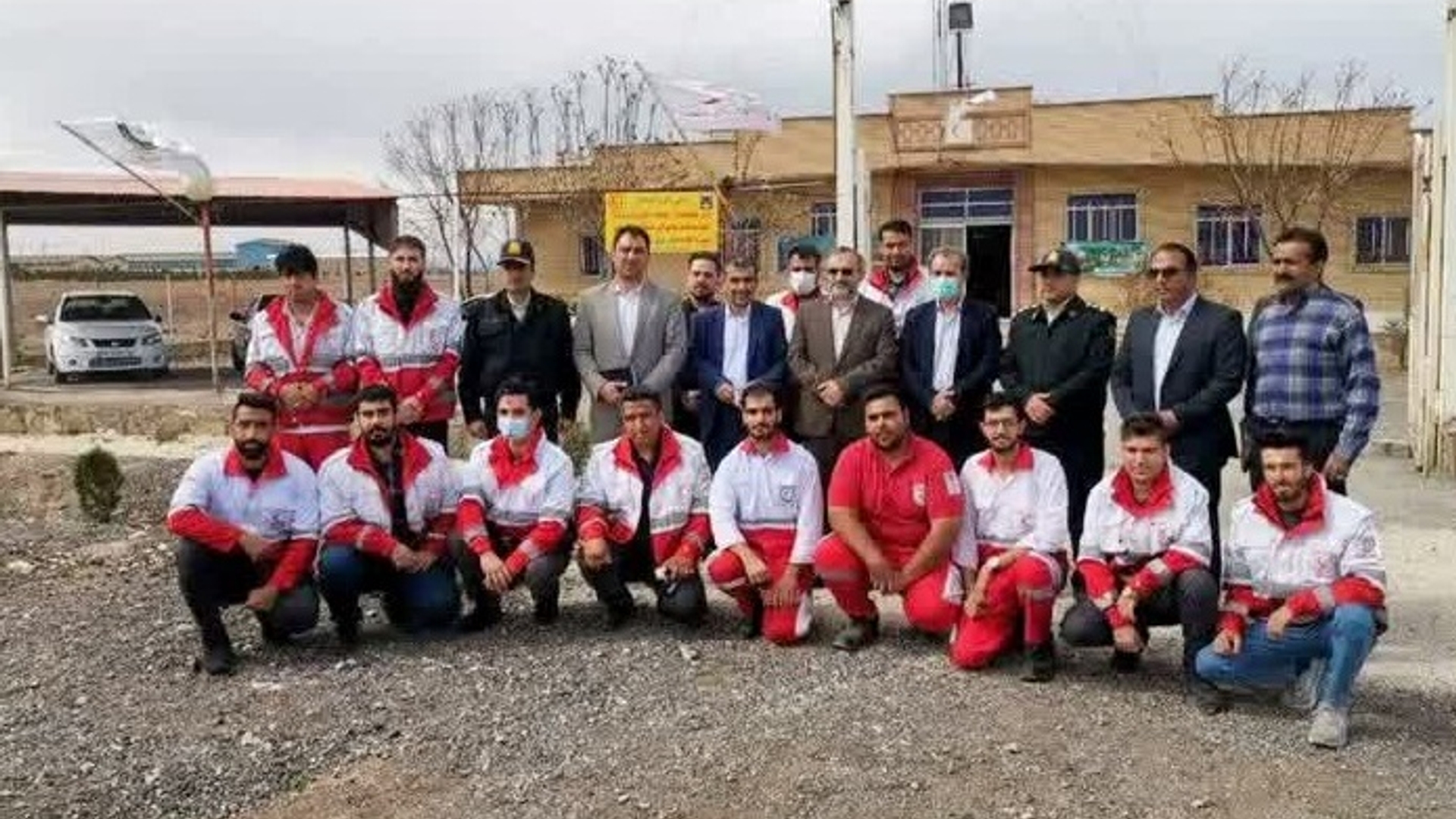 بازدید استاندار و فرماندار از پایگاه امداد و نجات جاده ای شهدای زرندیه