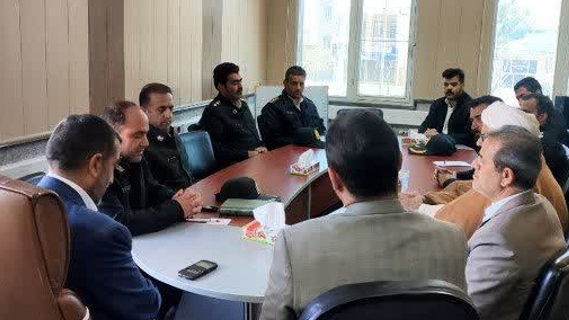 دیدار نوروزی سرهنگ یوسفند بهمراه پرسنل نیروی انتظامی با فرمانداری