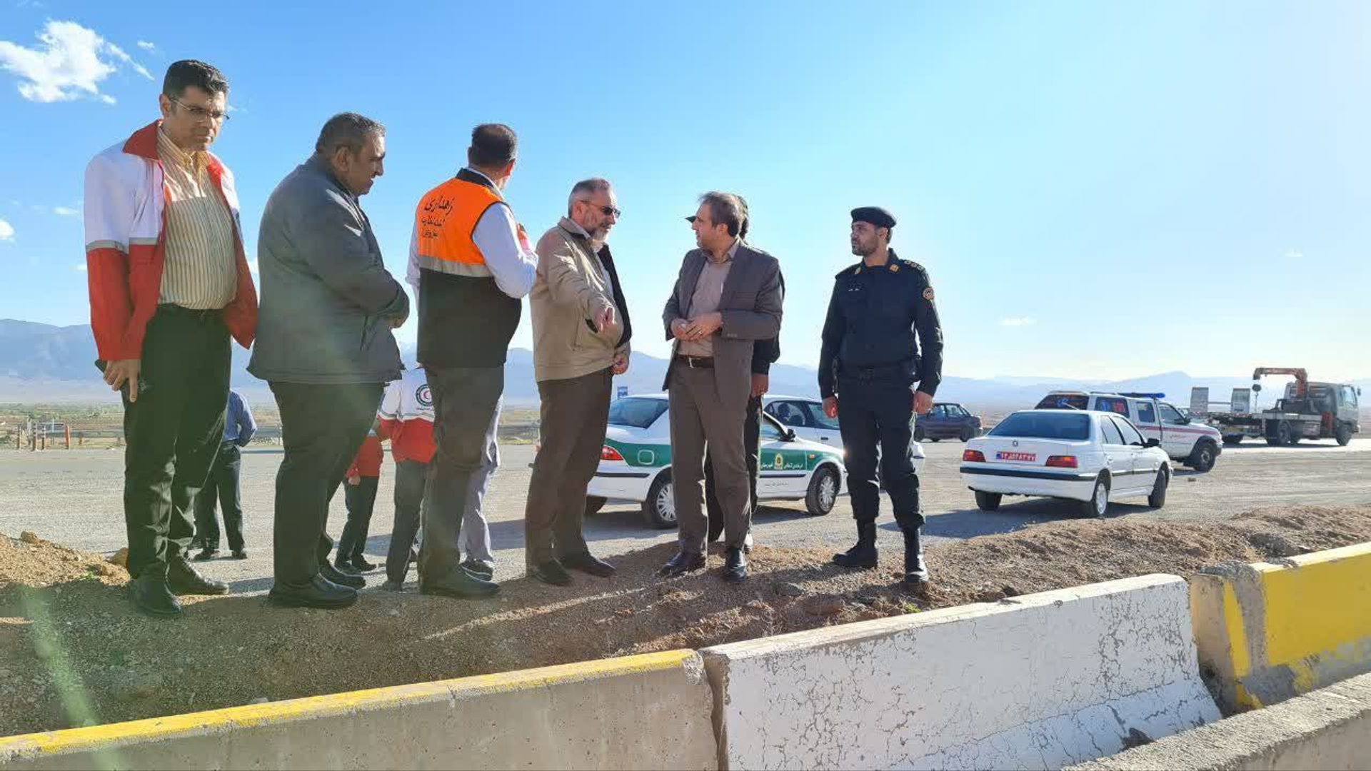 سفر نوروزی استاندار مرکزی و بررسی میدانی نقاط حادثه خیز محور ساوه_همدان