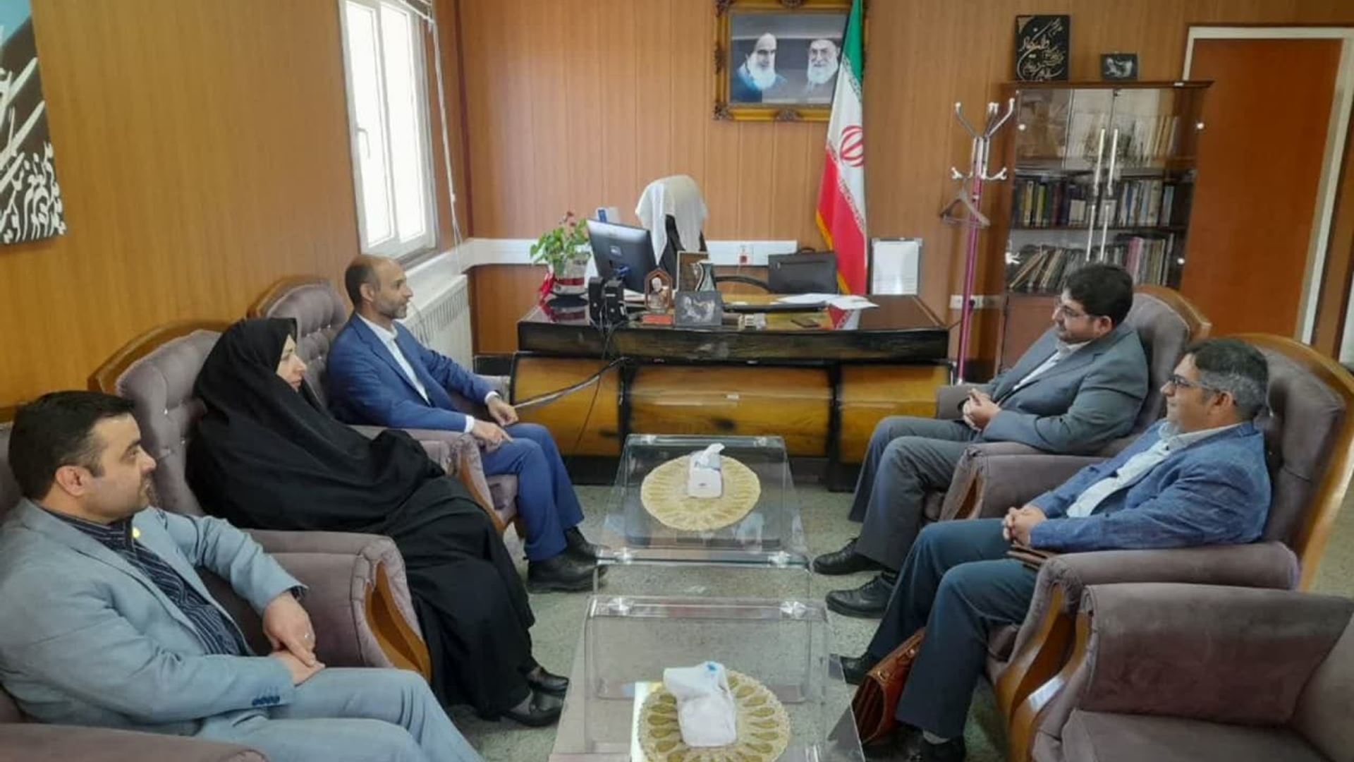 دیدار دکتر یونسی دبیر هم اندیشی اساتید دانشگاه پیام نور استان مرکزی و هیات همراه با محمد رضا رضا یی فرماندار شهرستان تفرش