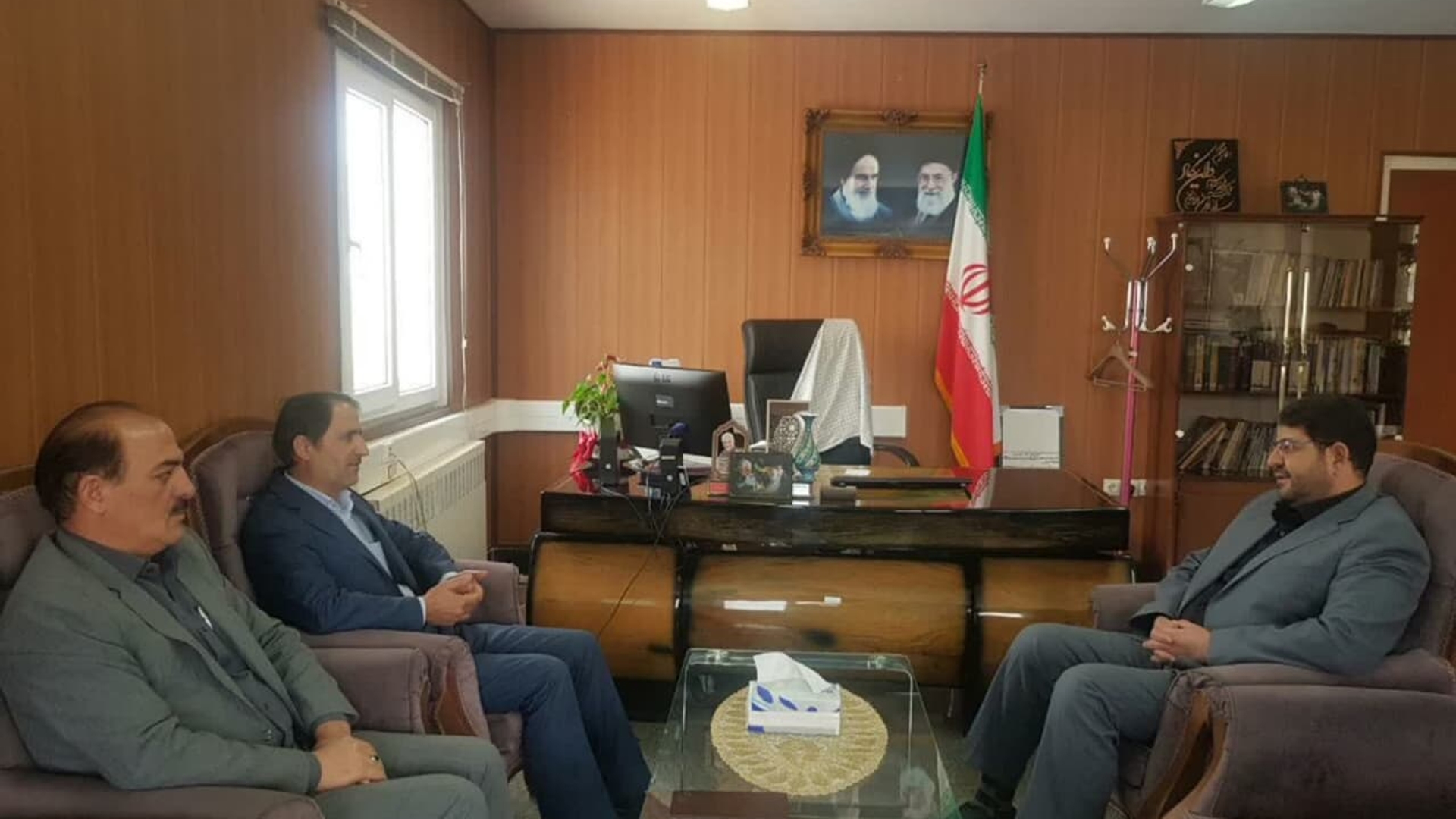 دیدار و گفتگوی عباسی مدیر کل پست استان مرکزی با محمد رضا رضایی فرماندار تفرش