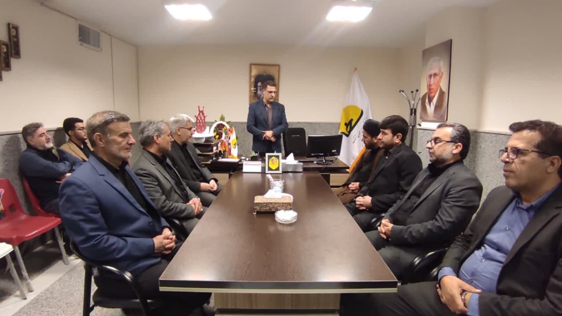 جلسه بررسی مسائل و مشکلات موسسه خیریه سخا برگزار شد