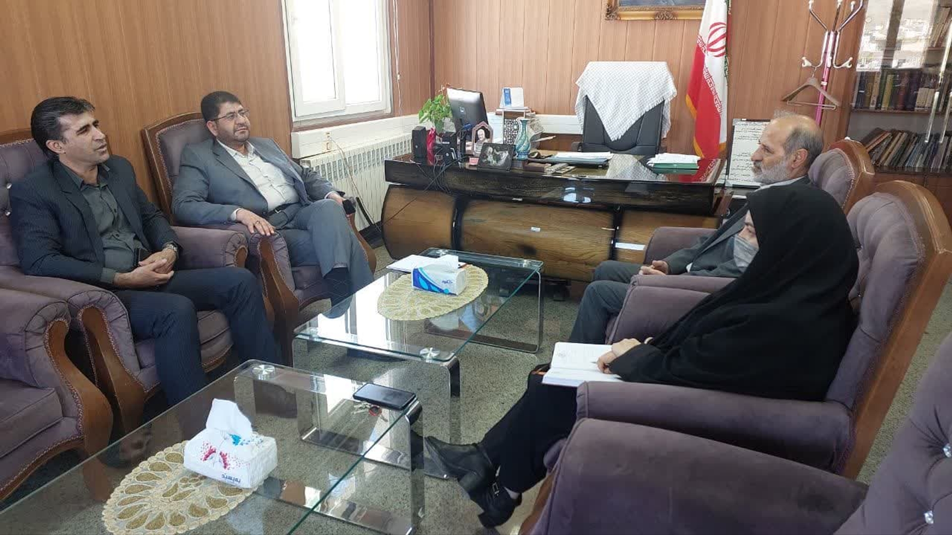 جلسه پیگیری ساختمان هیات نظارت به ریاست محمد رضا رضایی فرماندار شهرستان تفرش تشکیل و برگزار شد.