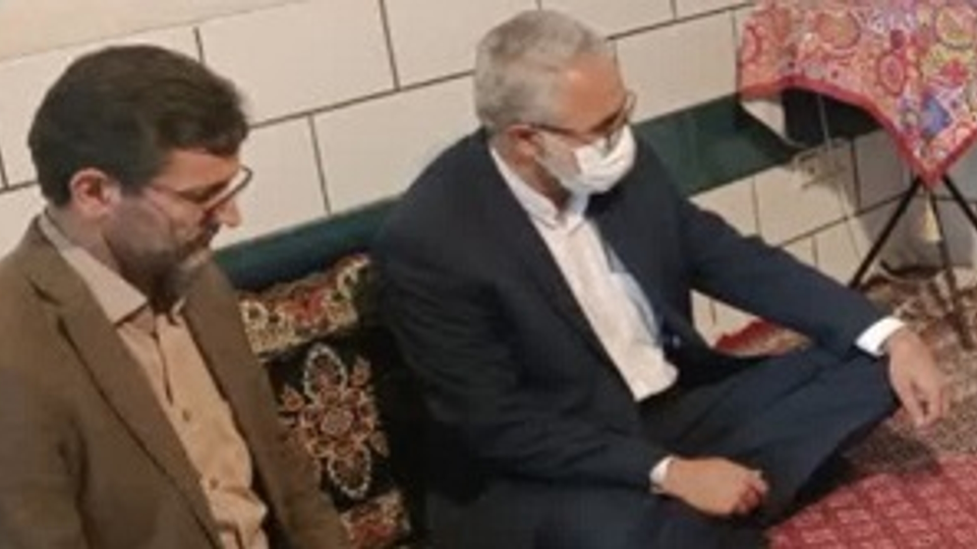 دیدار معاون فرماندار با خانواده های توانخواه بهزیستی