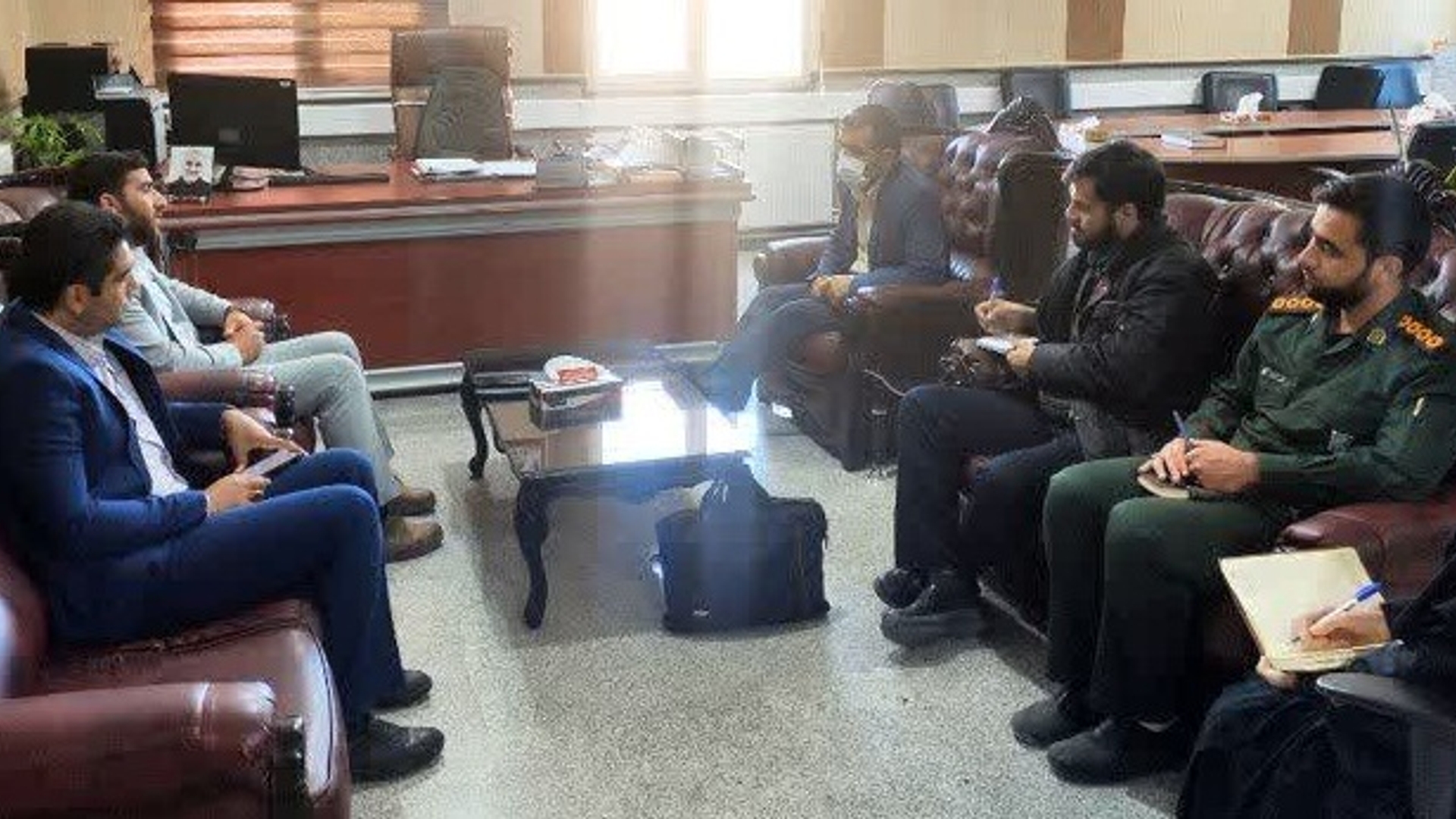 دیدار مدیر مرکز حرکتهای مردمی استان مرکزی(بنیاد علوی) با فرماندار