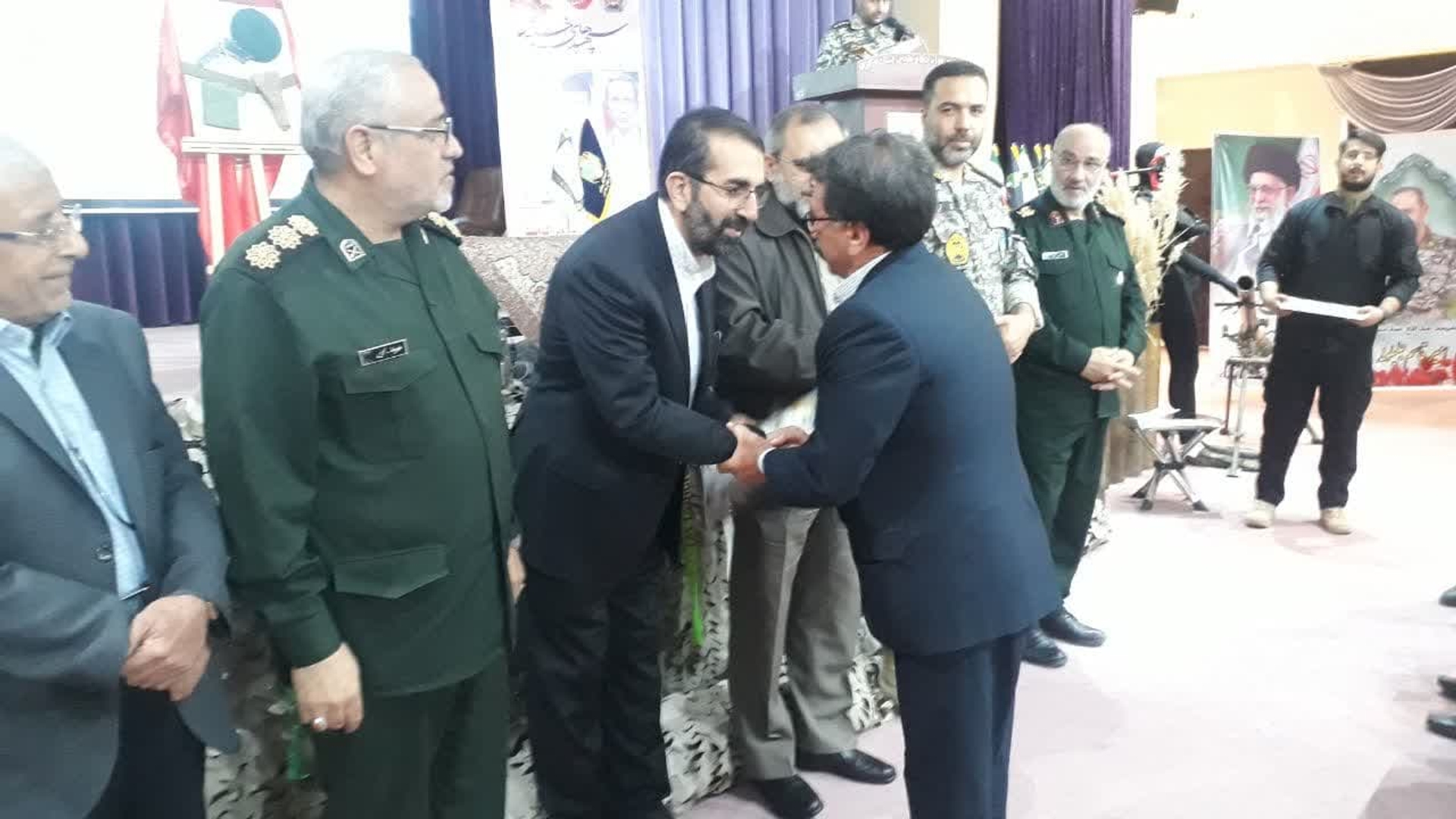 مراسم تقدیر از ارتشیان استان مرکزی
