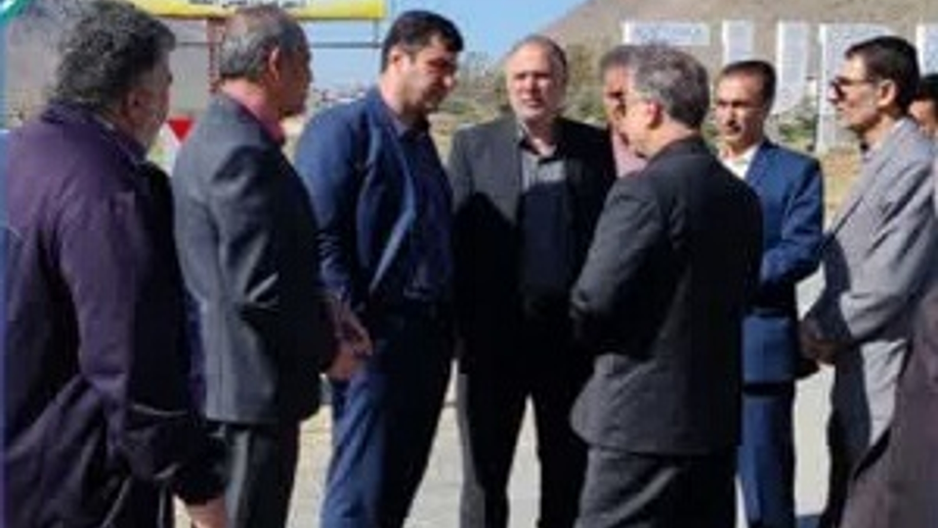 بازدید میدانی نماینده مردم شریف شهرستان در مجلس و معاون هماهنگی امور عمرانی استانداری از وضعیت راه های سطح شهرستان