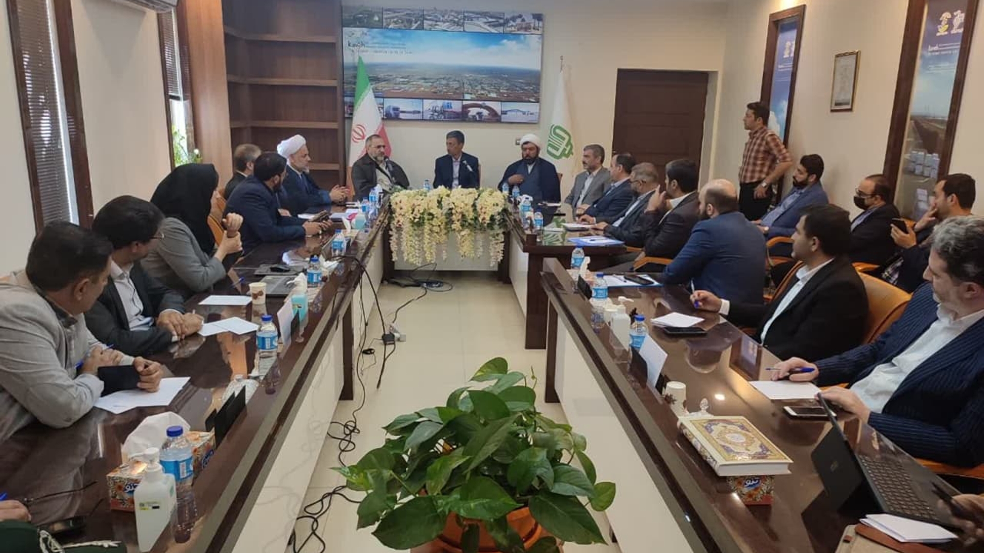 بررسی مسائل و طرحهای توسعه شهر صنعتی کاوه