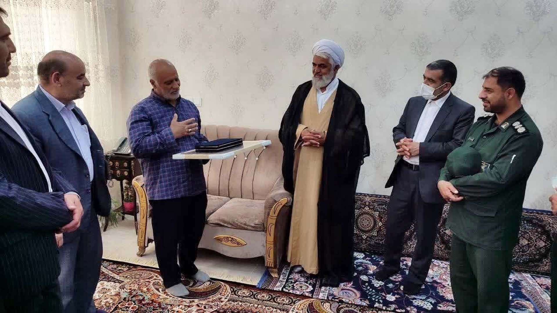 دیدار با شهید علی قربان زاده و جانباز سرافراز محمدتقی خدادادی