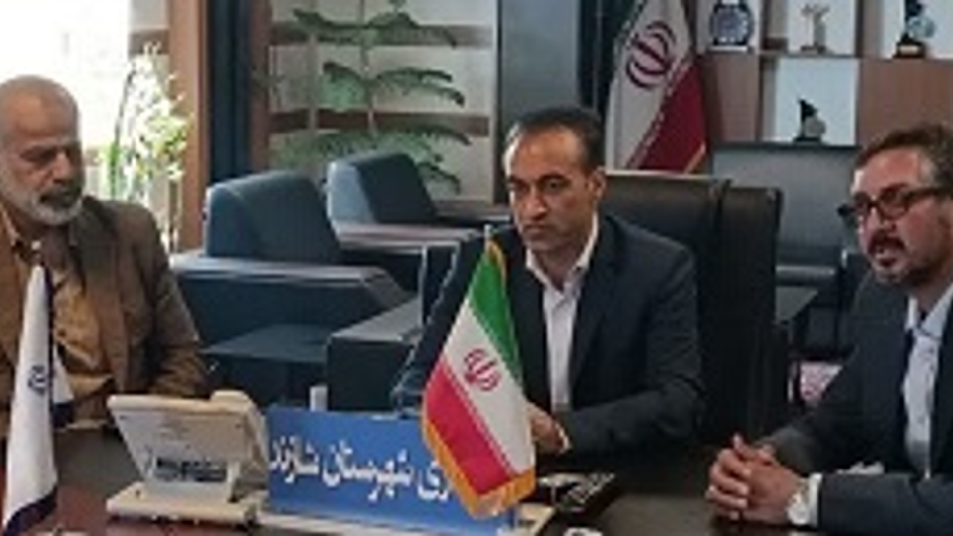 جلسه کارگروه امور زیربنایی استان مرکزی به صورت ویدئو کنفرانس برگزار شد .