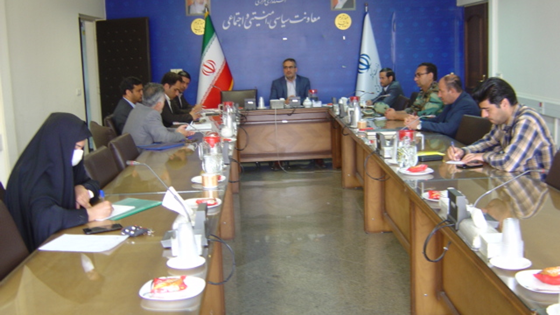 جلسه مشترک کمیسیون قاچاق انسان و کمیسیون پیشگیری و مقابله با تروریسم استان ساعت 8 صبح روز دوشنبه مورخ 11-2-1402 برگزار گردید.