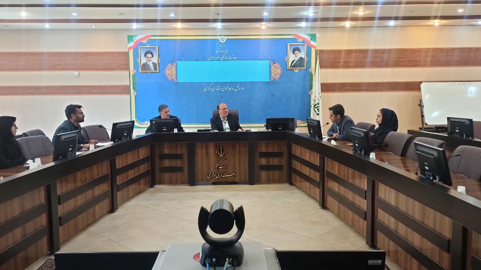 جلسه بررسی آیین نامه ها و موارد قانونی مربوط به کمیسیون ماده ۱۰۰