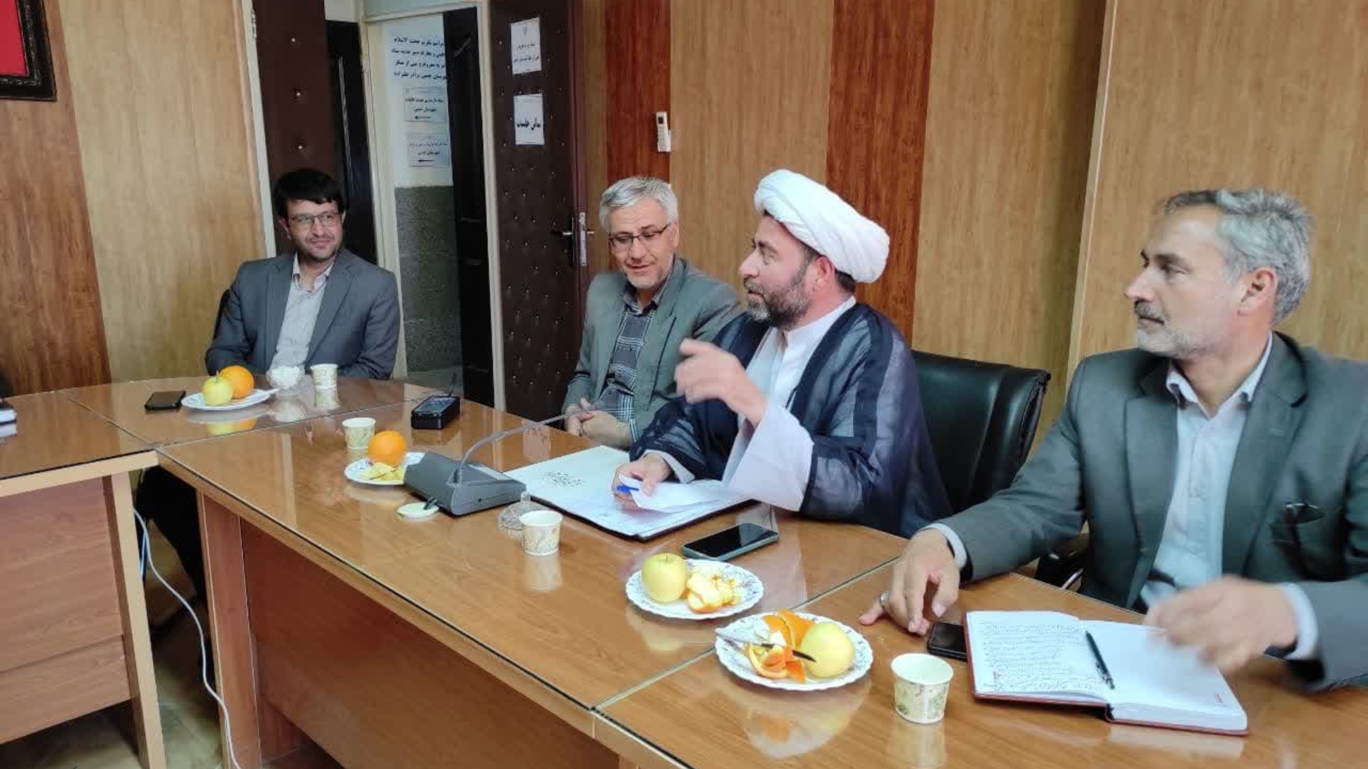 اولین جلسه شورای امر به معروف ونهی از منکر شهرستان خمین در سال 1402 برگزار شد