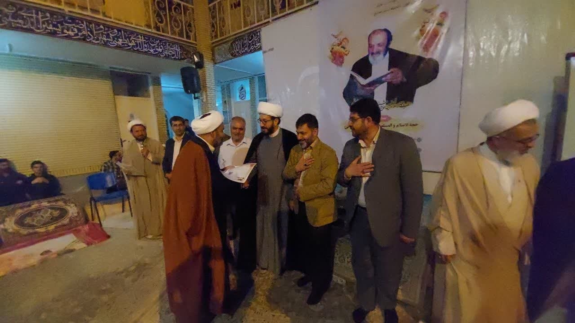 به مناسبت هفته فرهنگی شهرستان تفرش  مراسمی برای نکوداشت اولین امام جمعه شهرستان تفرش و سازنده حوزه علمیه امام صادق شهرستان تفرش حجت الاسلام حاج شیخ غلامحسین رحیمی اصفهانی با حضور محمد رضا رضایی فرماندار شهرستان تفرش، حجت‌الاسلام والمسلمین اجرائی نماینده ولی فقیه، سرهنگ پاسدار میرهادی، سرهنگ فراهانی رئیس نیروی انتظامی و جمعی از مسئولین به همراه عده کثیری از مردم در حوزه امام صادق علیه السلام برگزار شد.