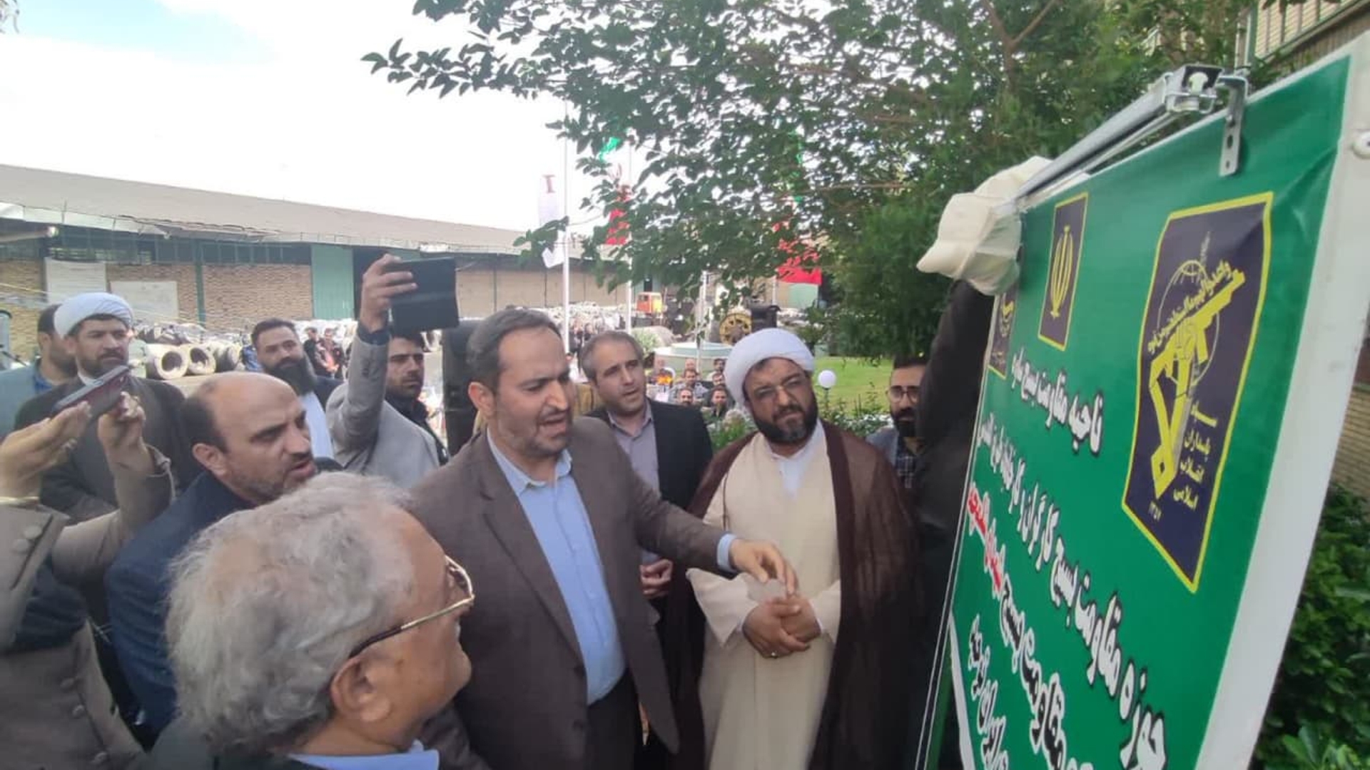 افتتاح پایگاه بسیج کارگری شهدای شلمچه در شرکت ایران توحید