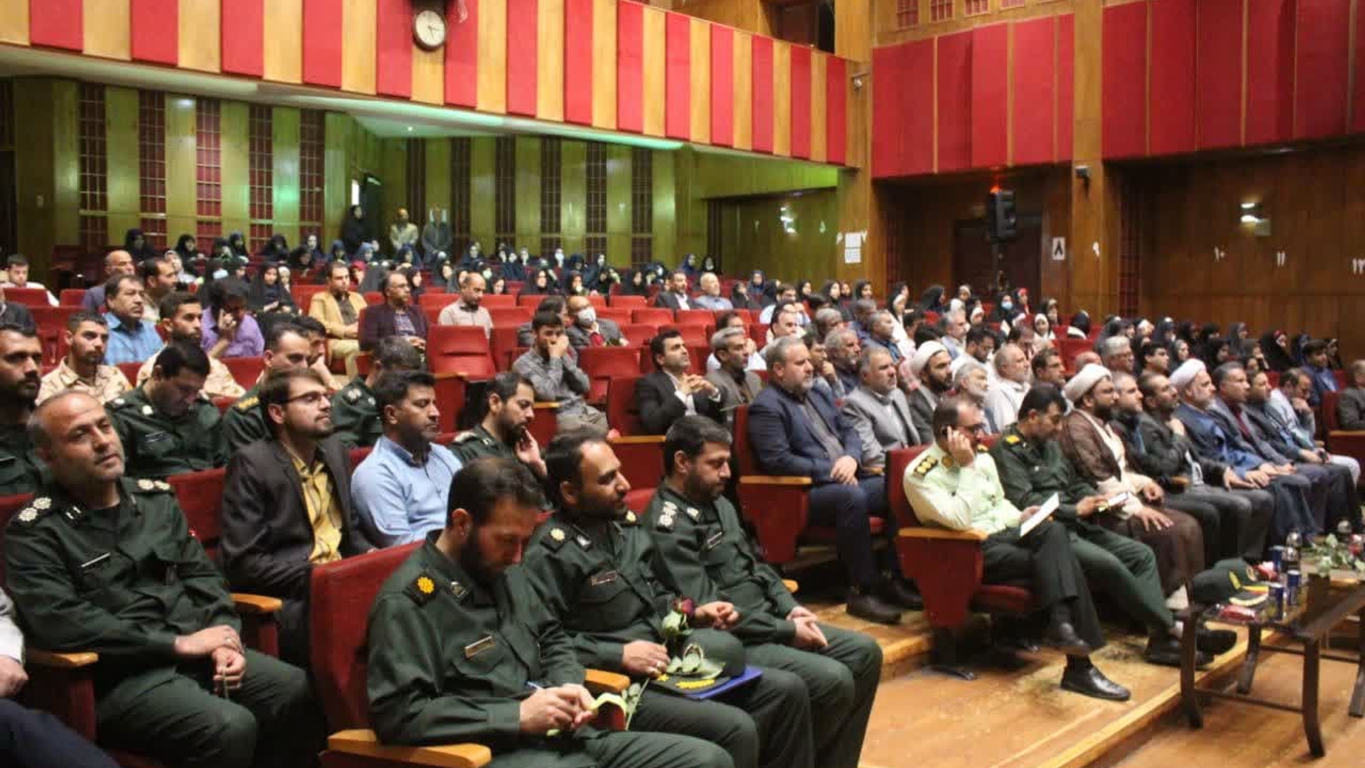 تجلیل از معلمان شهرستان ساوه