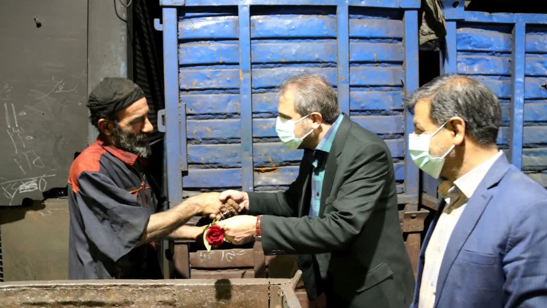 بازدید از شرکت ریخته گری و تجلیل از کارگران