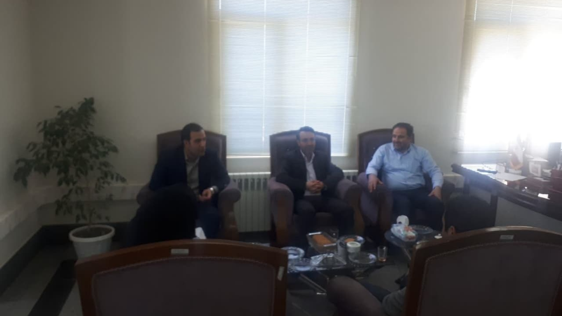 بازدید از زیرساختهای ارتباطی فرمانداری شهرستان خنداب