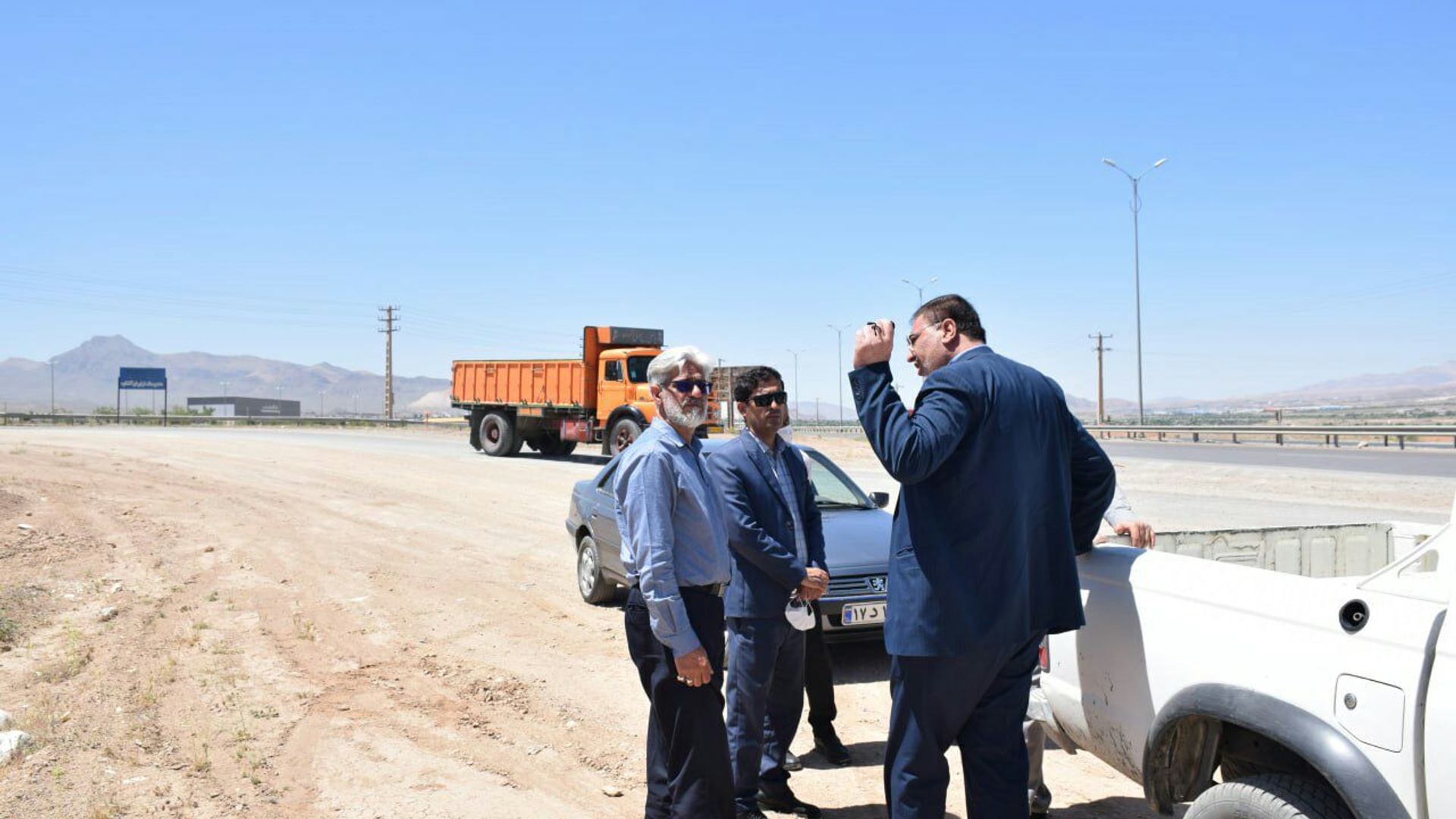 بررسی میدانی فرماندار شهرستان محلات از محور نیم ور- دلیجان