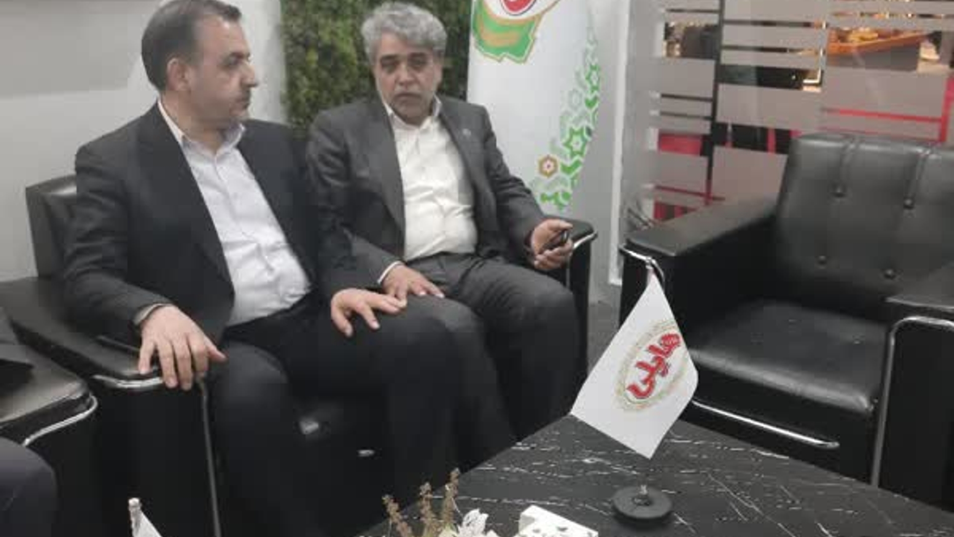 نمایشگاه ایران اکسپو 
حضور معاون هماهنگی امور اقتصادی استانداری مرکزی در پنجمین نمایشگاه توانمندیهای صادراتی جمهوری اسلامی ایران در تهران و بازدید از غرفه های استان مرکزی 

📅  سه شنبه ۱۹ اردیبهشت ۱۴۰۲