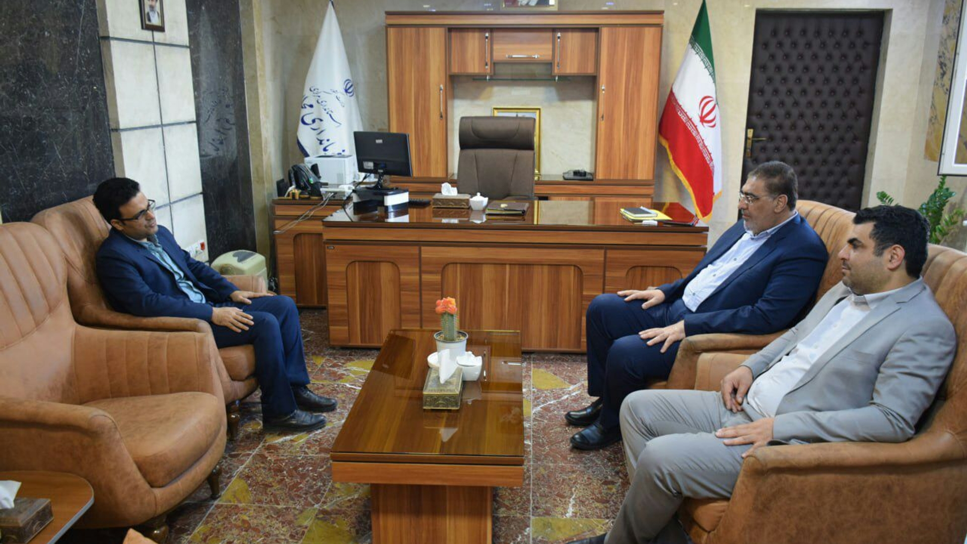 دیدار دبیر کمیته برنامه ریزی شهرستان محلات و نماینده سازمان مدیریت و برنامه ریزی استان مرکزی با فرماندار شهرستان محلات