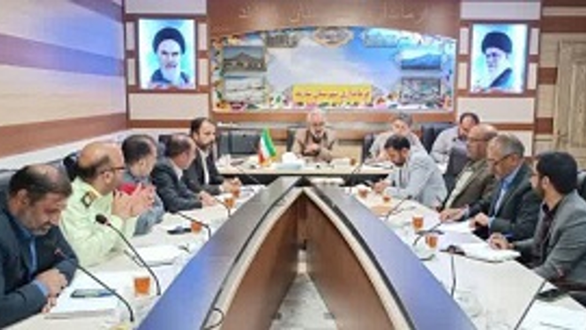 برگزاری جلسه هماهنگی مراسم سالروز آزادسازی خرمشهر و ارتحال امام (ره) در شهرستان شازند