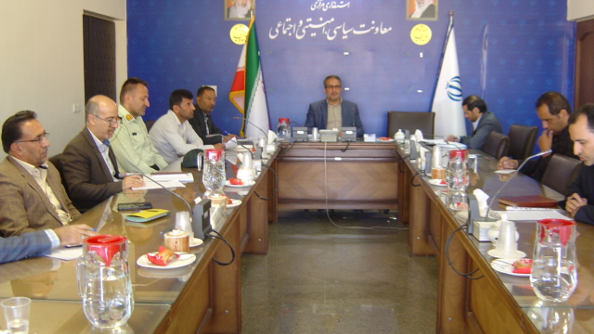 جلسه نظارت بر فرآیند تهیه و تولید و توزیع مواد شیمیایی و زیستی خطرناک استان ساعت 8 صبح روز دوشنبه مورخ 25-2-1402 به ریاست آقای رحیمی تبار مدیر کل امنیتی و انتظامی برگزار گردید.