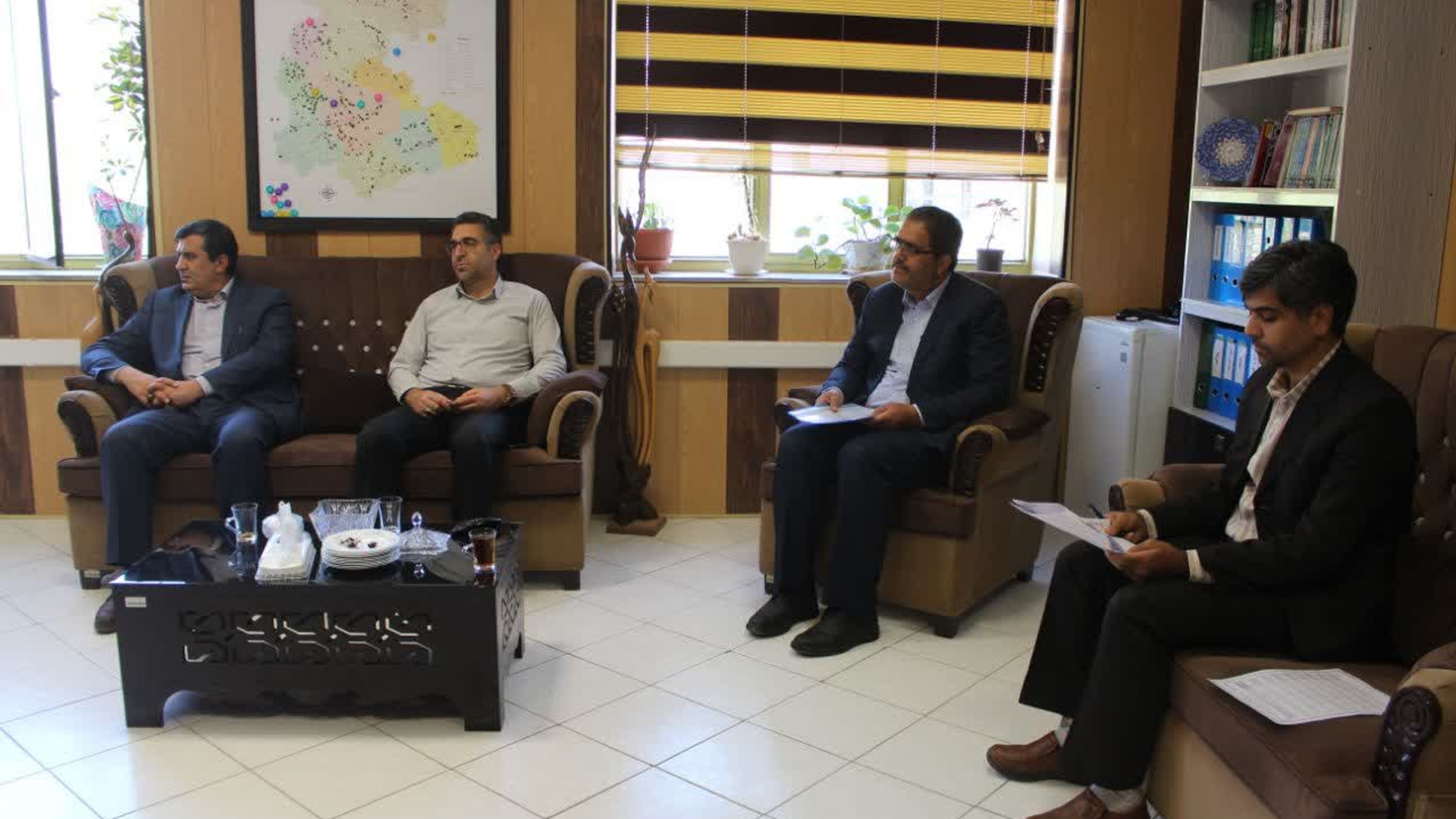 برگزاری جلسه بررسی مشکلات خرید ماشین آلات از محل اعتبارات روستاهای فاقد دهیاری