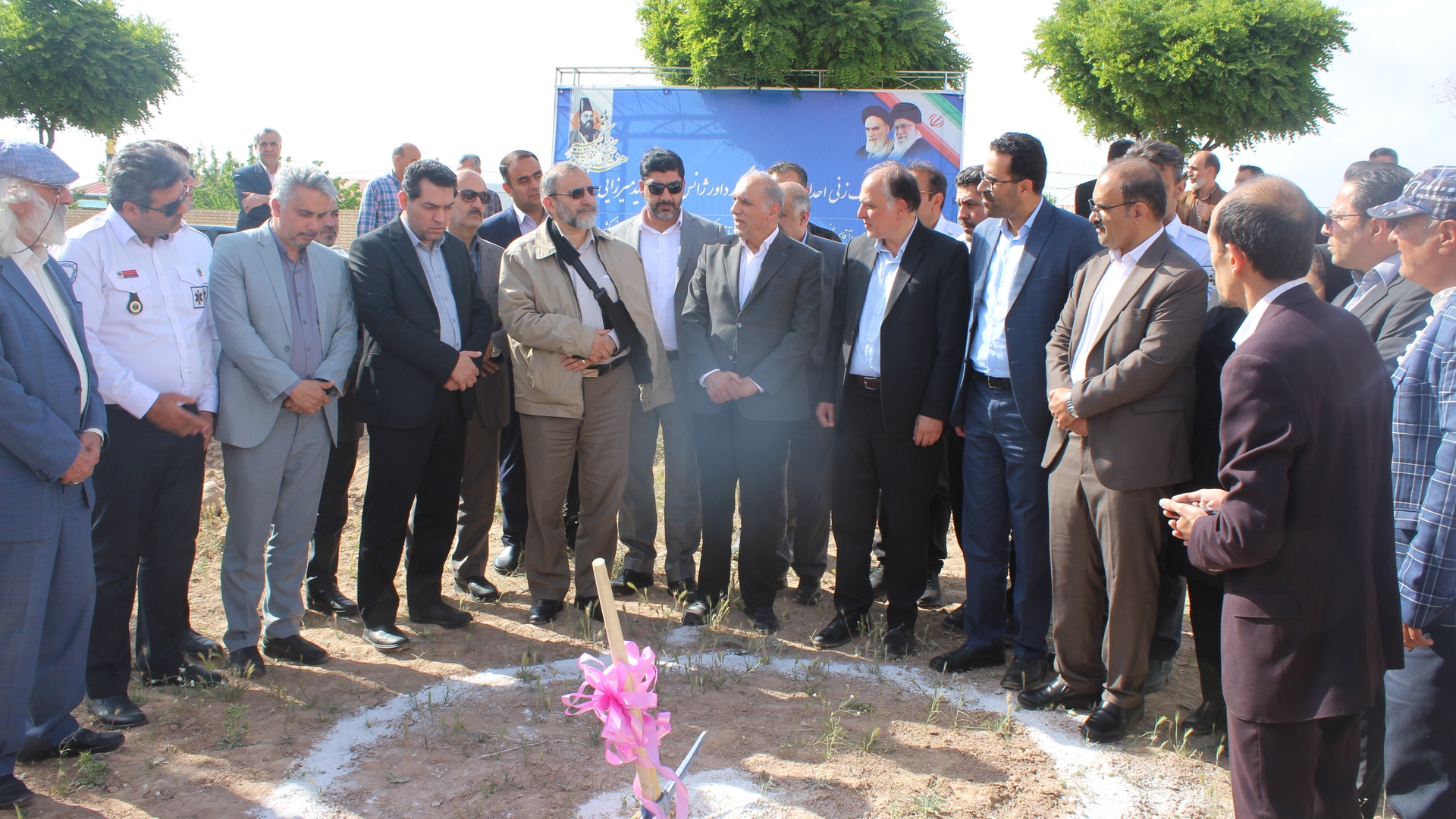 آیین کلنگ زنی احداث پایگاه و پد بالگرد اورژانس هوایی شهید میرزایی شهر جدید امیرکبیر